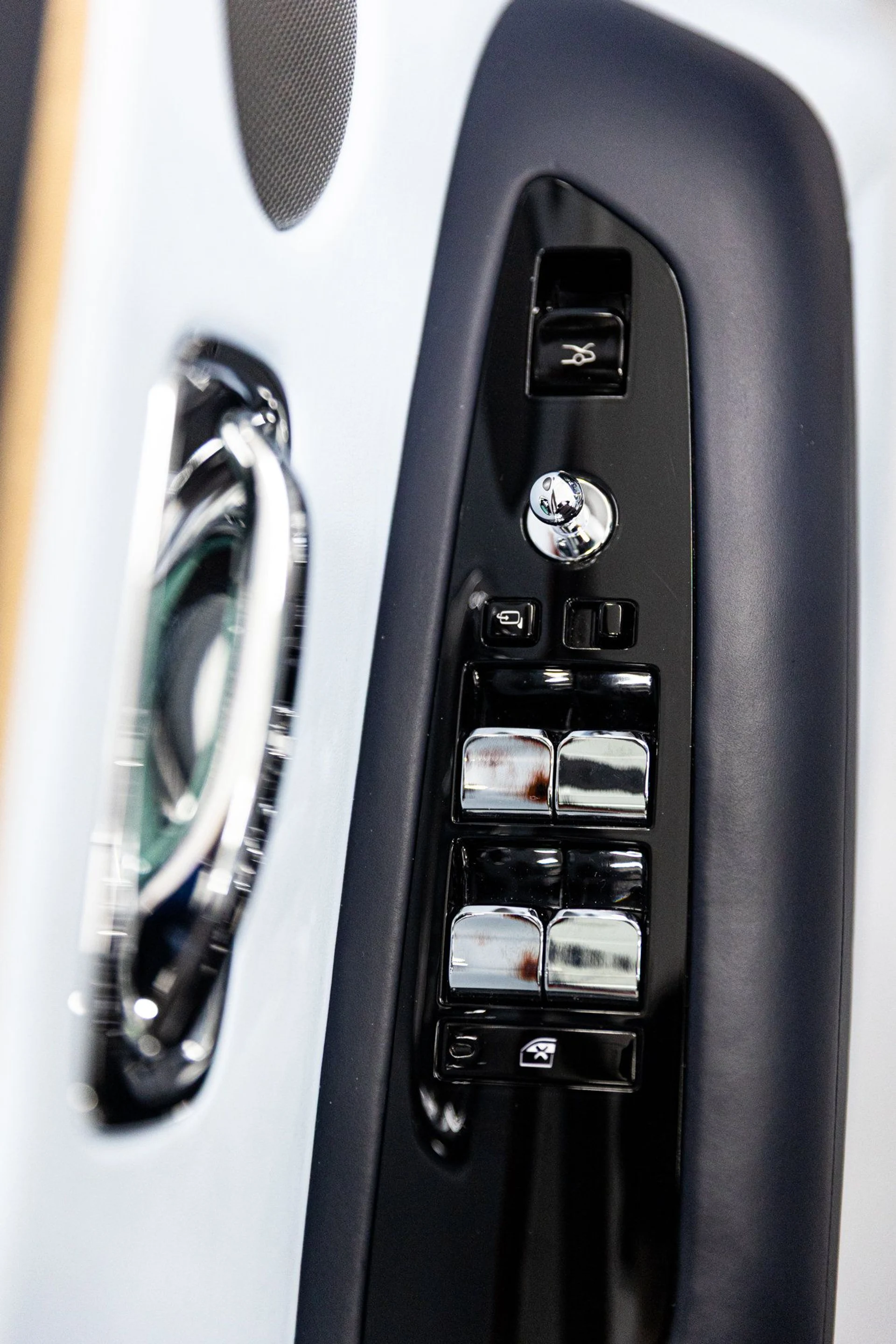 mph025_851818483_24d43ff7a6705e99e9a743fd3328e32bx_ec8d6f7923