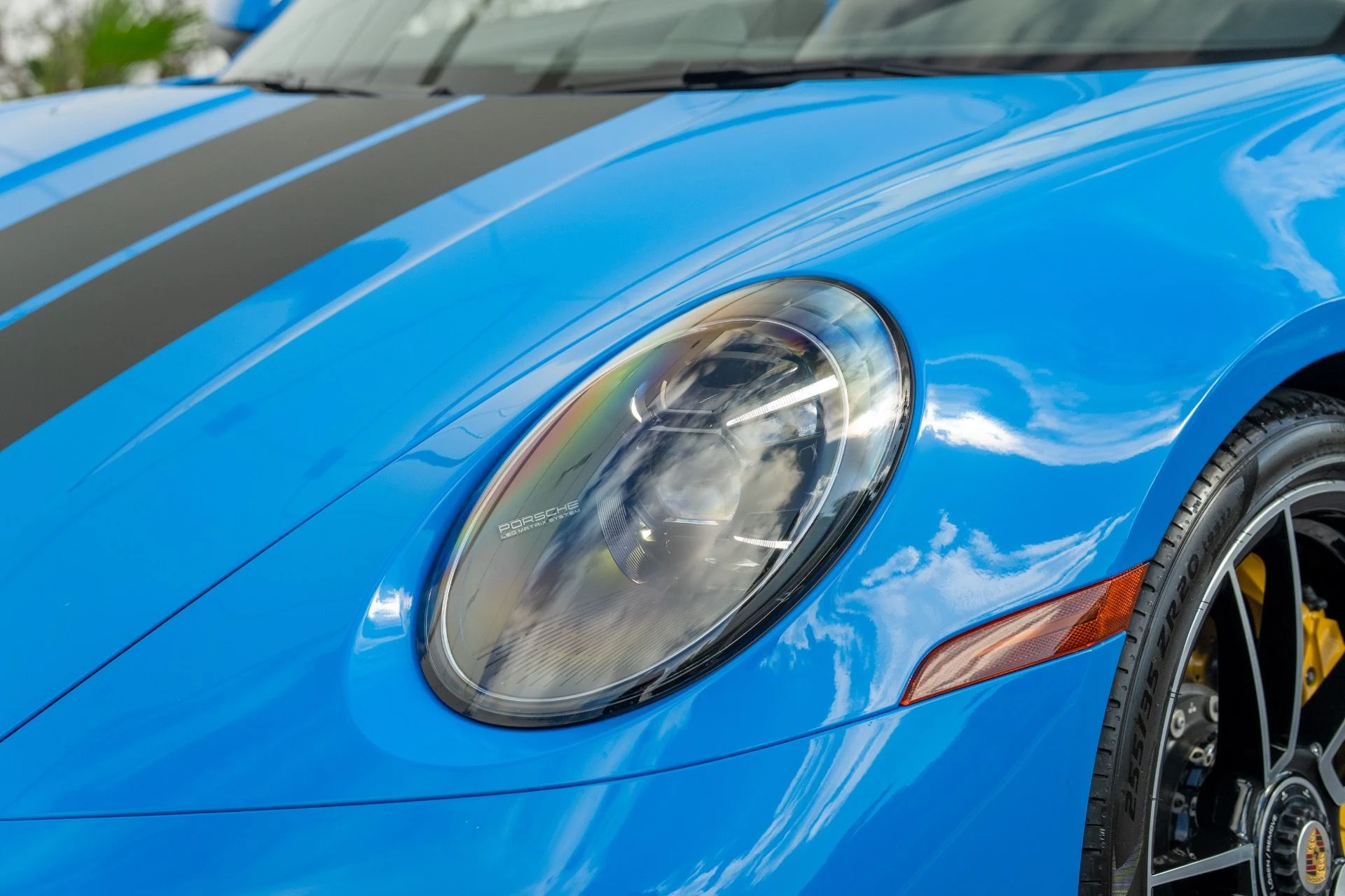 mph025_854965048_Used_2023_Porsche_911_Turbo_S_1759285627_2f1635007a