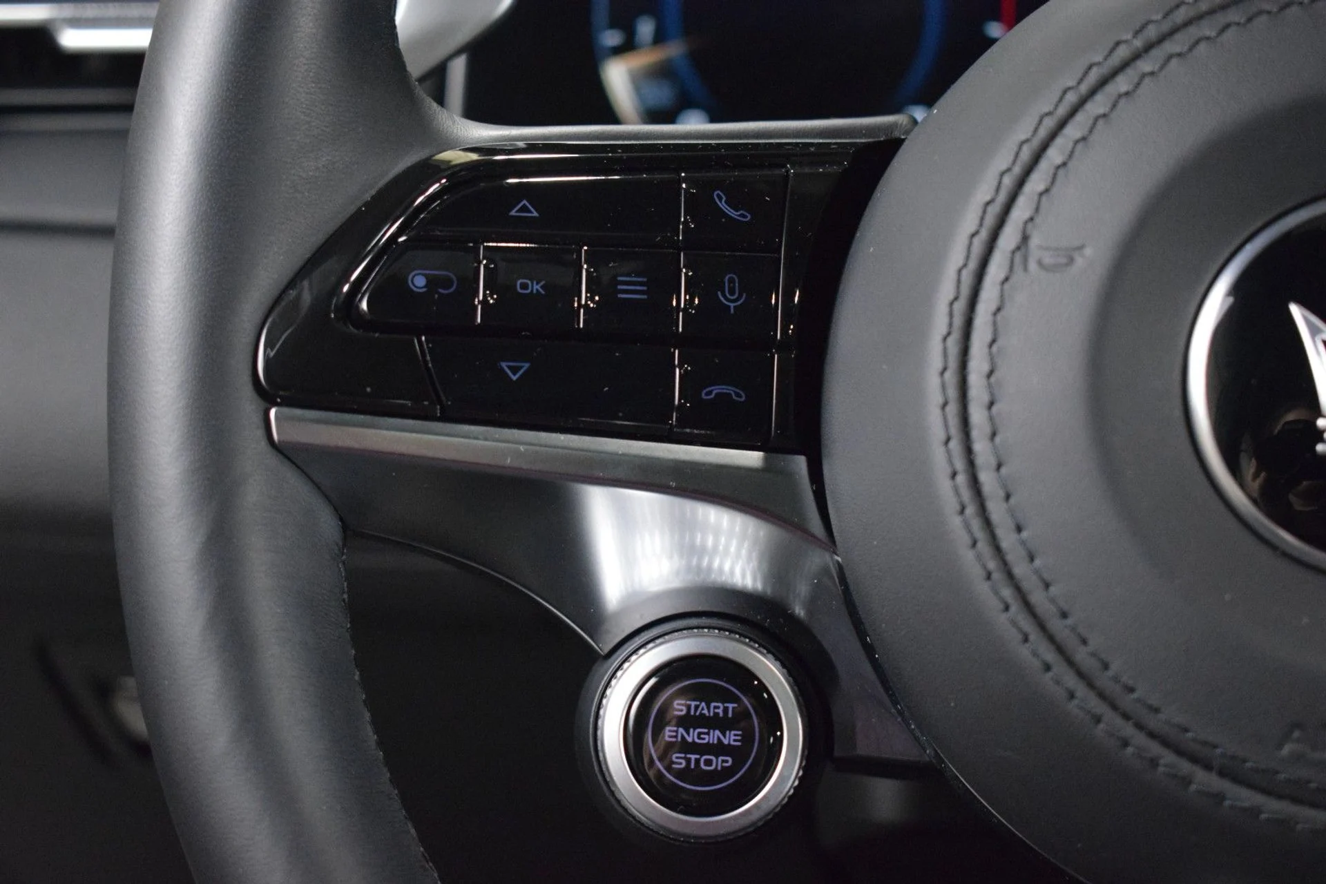 mph025_858044973_8f2ff9b9a17be9a0bdb8db91ebb77440x_0753d78063