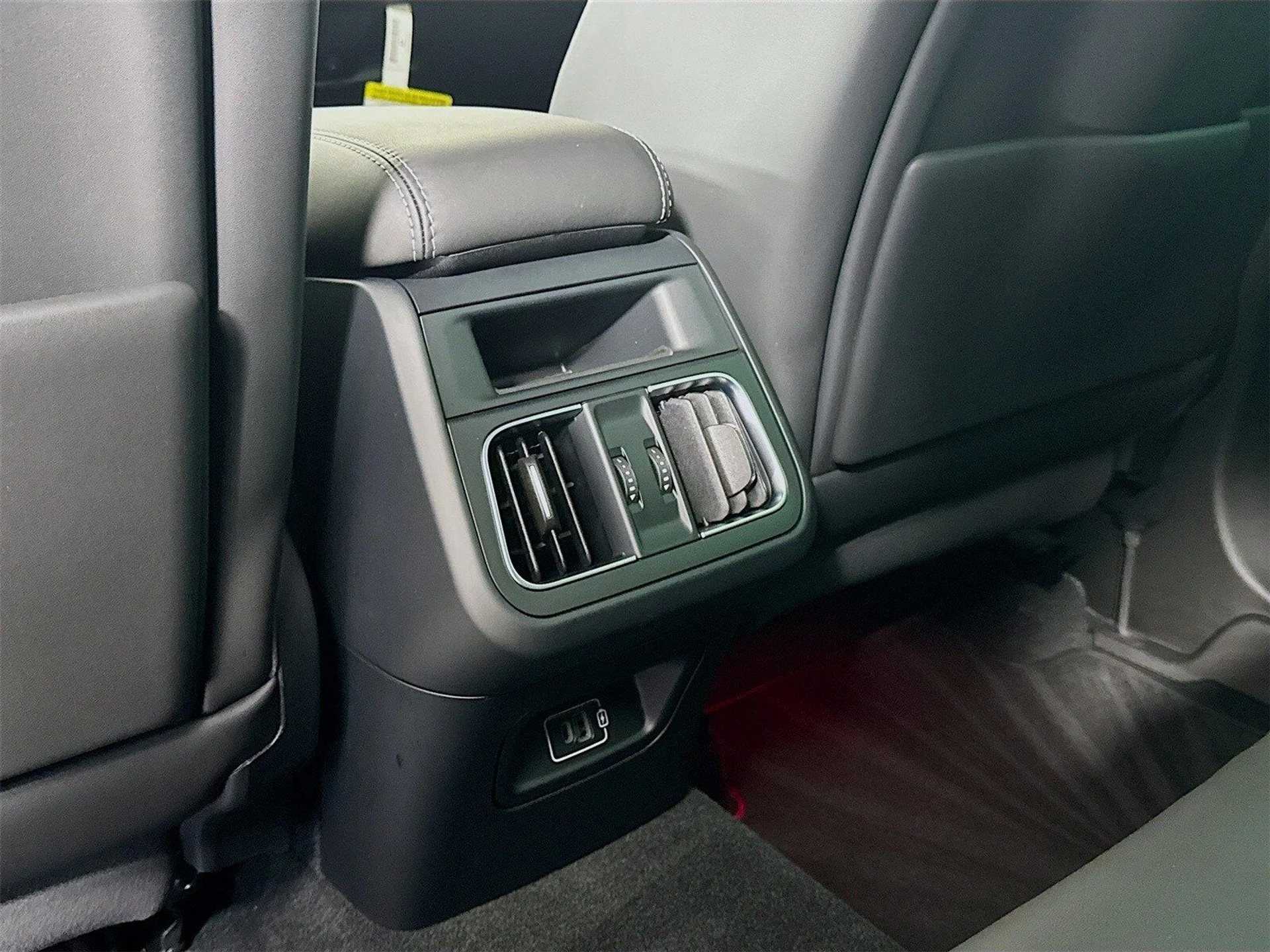 mph025_859899539_824cf09c76e63cd9fee85e5d661e478cx_1df111bca7