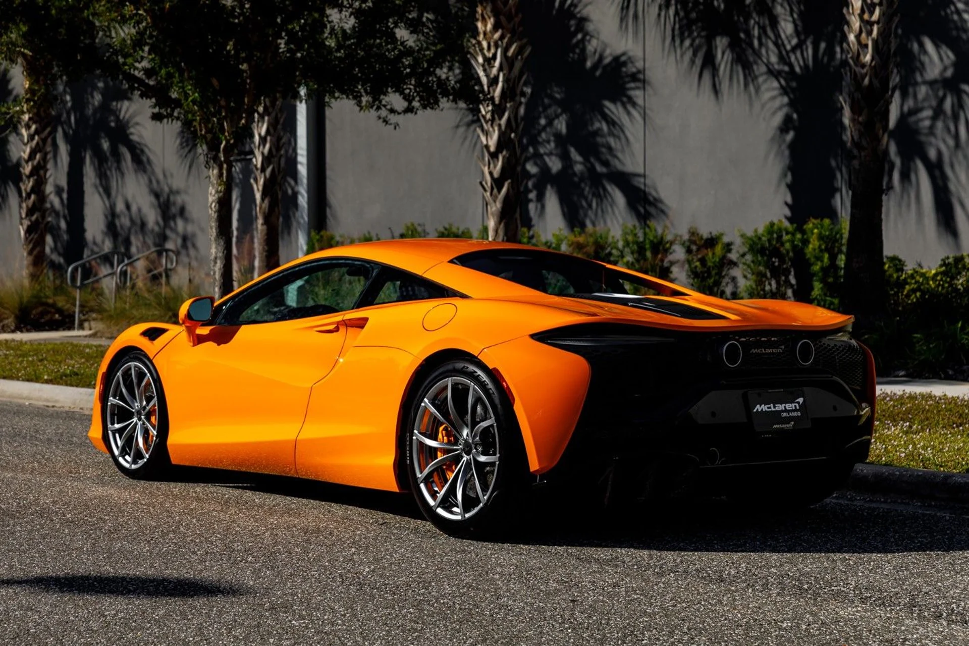 mph025_861986628_617_p26_l_3a263b88d9