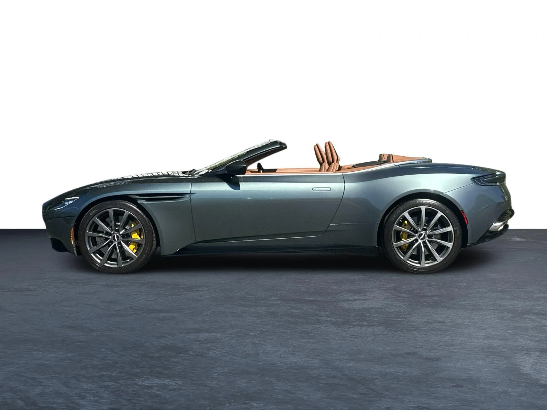 mph025_863995444_Used_2019_Aston_Martin_DB_11_Volante_1790909279_c4e2cea541