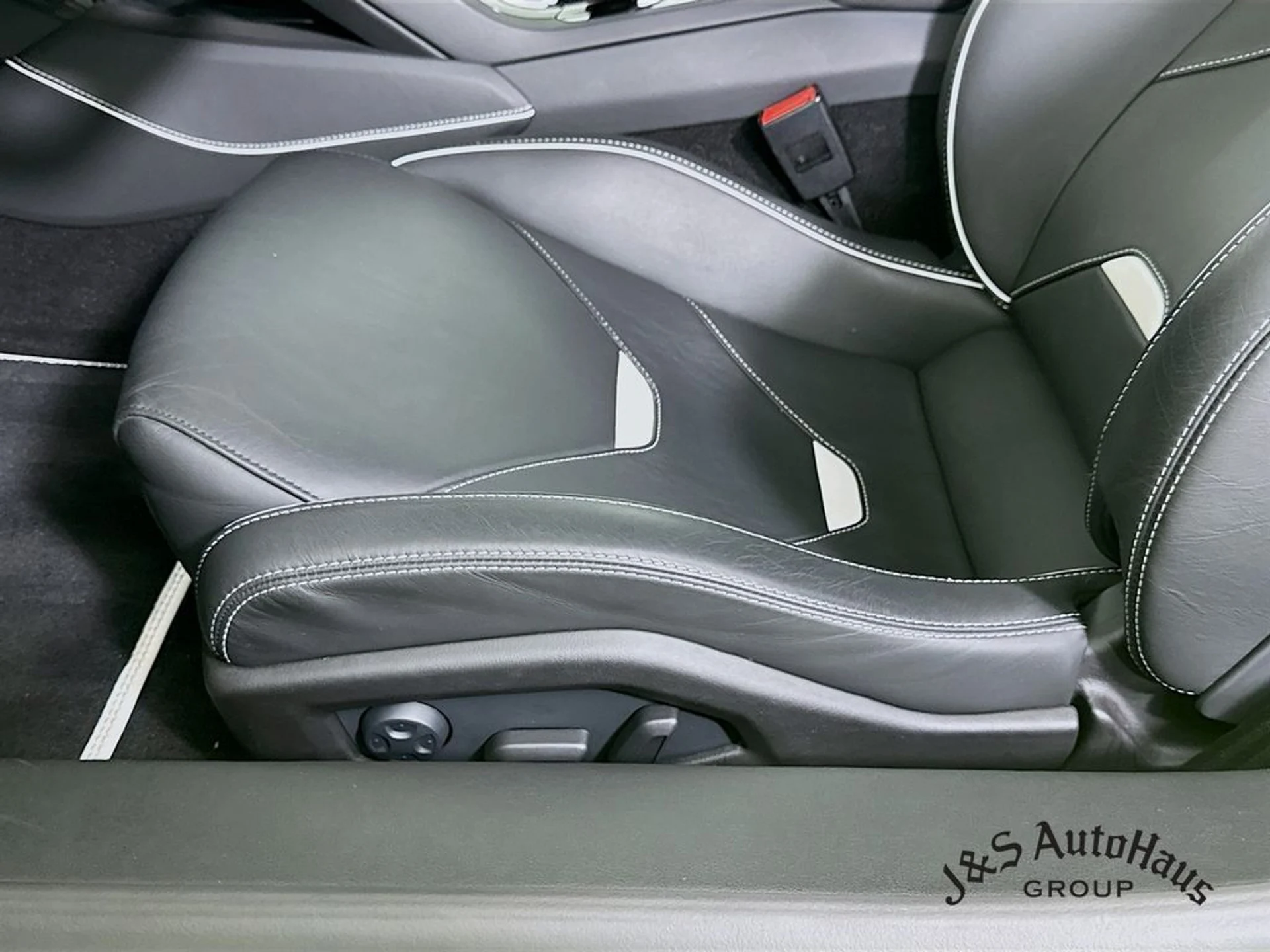 mph025_867149342_ajefzs3gg6vramsnjfs3q7rokjar_3030c358db