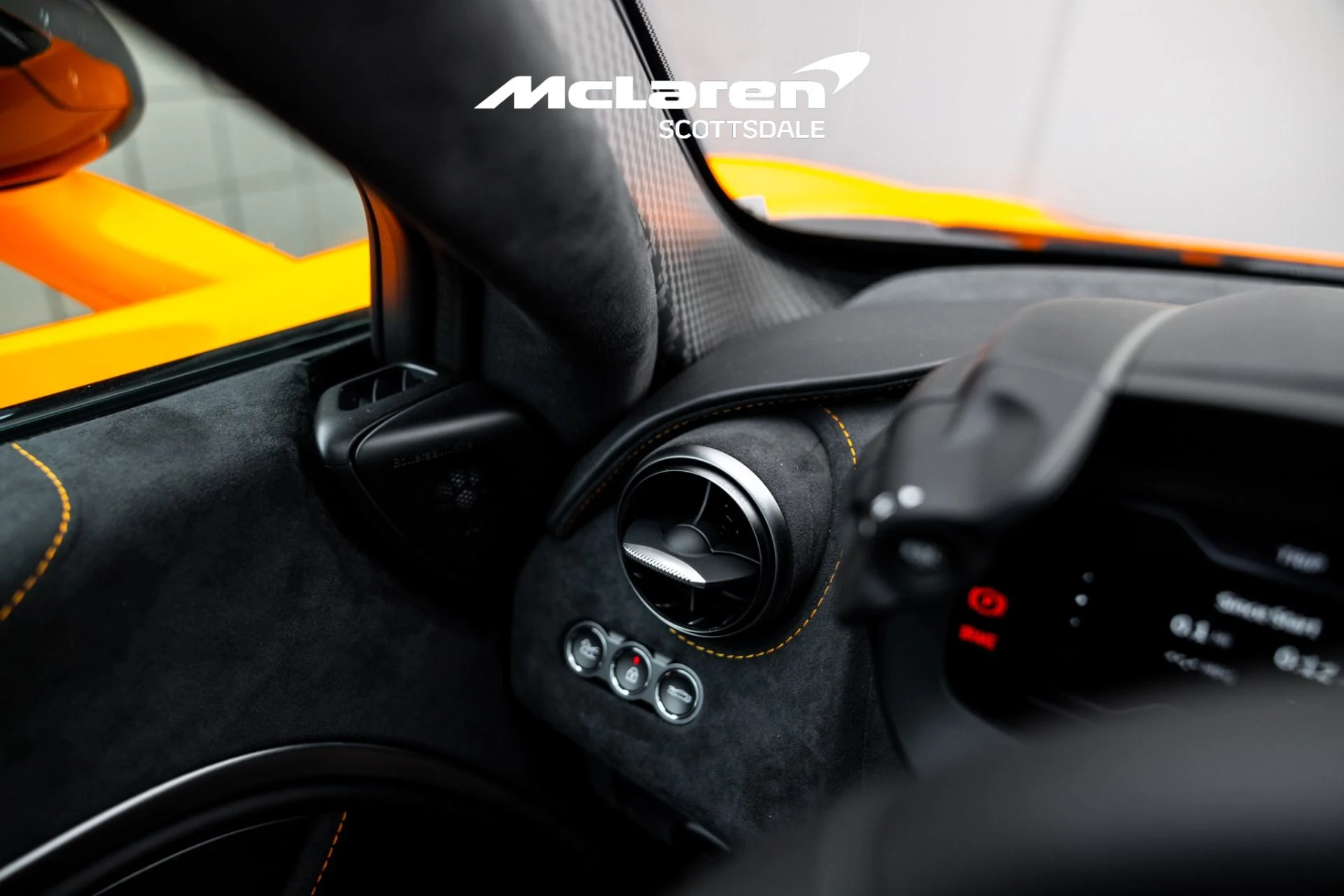 mph025_870519565_Used_2024_MCLAREN_750_S_PERFORMANCE_1727901261_7c796a2f4a