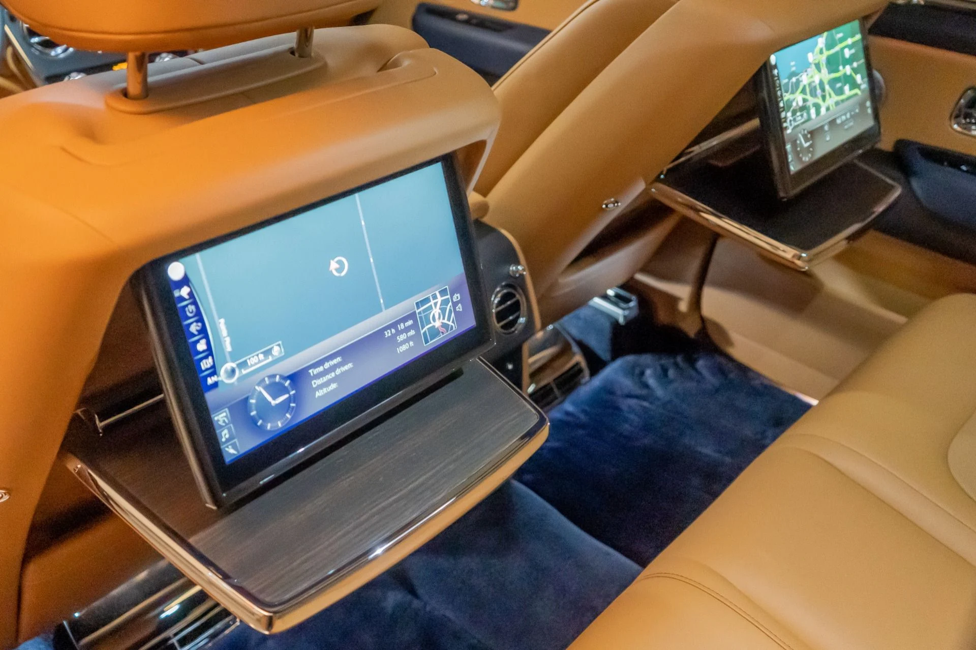 mph025_872617099_Used_2020_Rolls_Royce_Cullinan_Rear_Theatre_Configuration_Bespoke_Audio_Picnic_Tables_1785529076_10264636d9