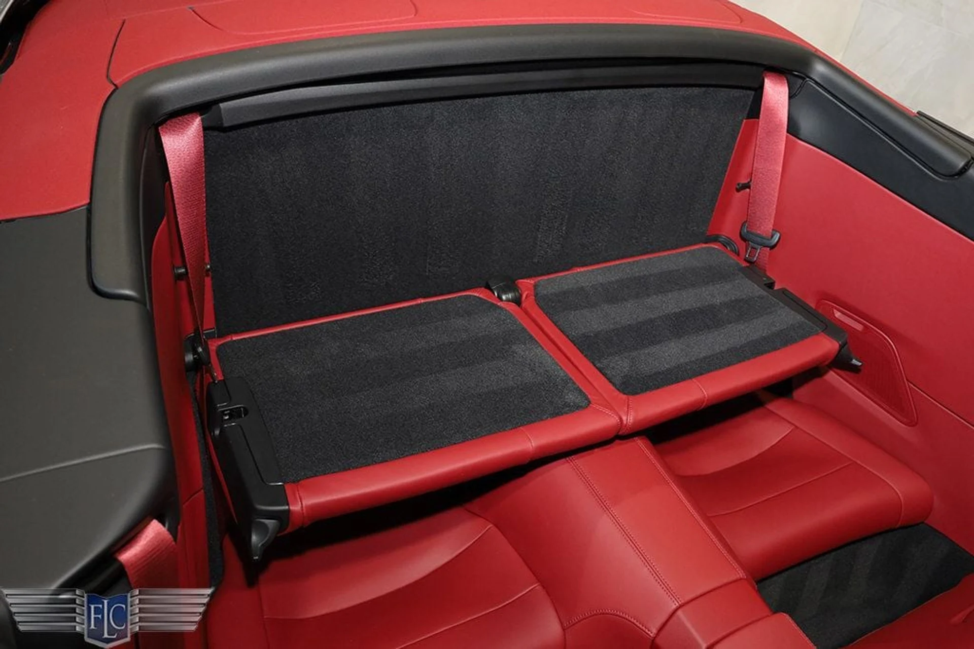 mph025_877328886_used_2024_porsche_911_turboscabriolet_9689_22937048_26_1024_e3f65246b9