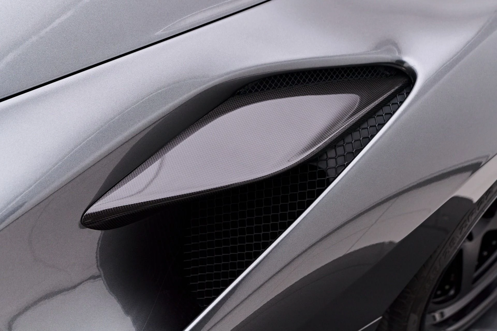 mph025_878018614_Used_2022_Ferrari_F8_Spider_Base_1769106989_35283002c5