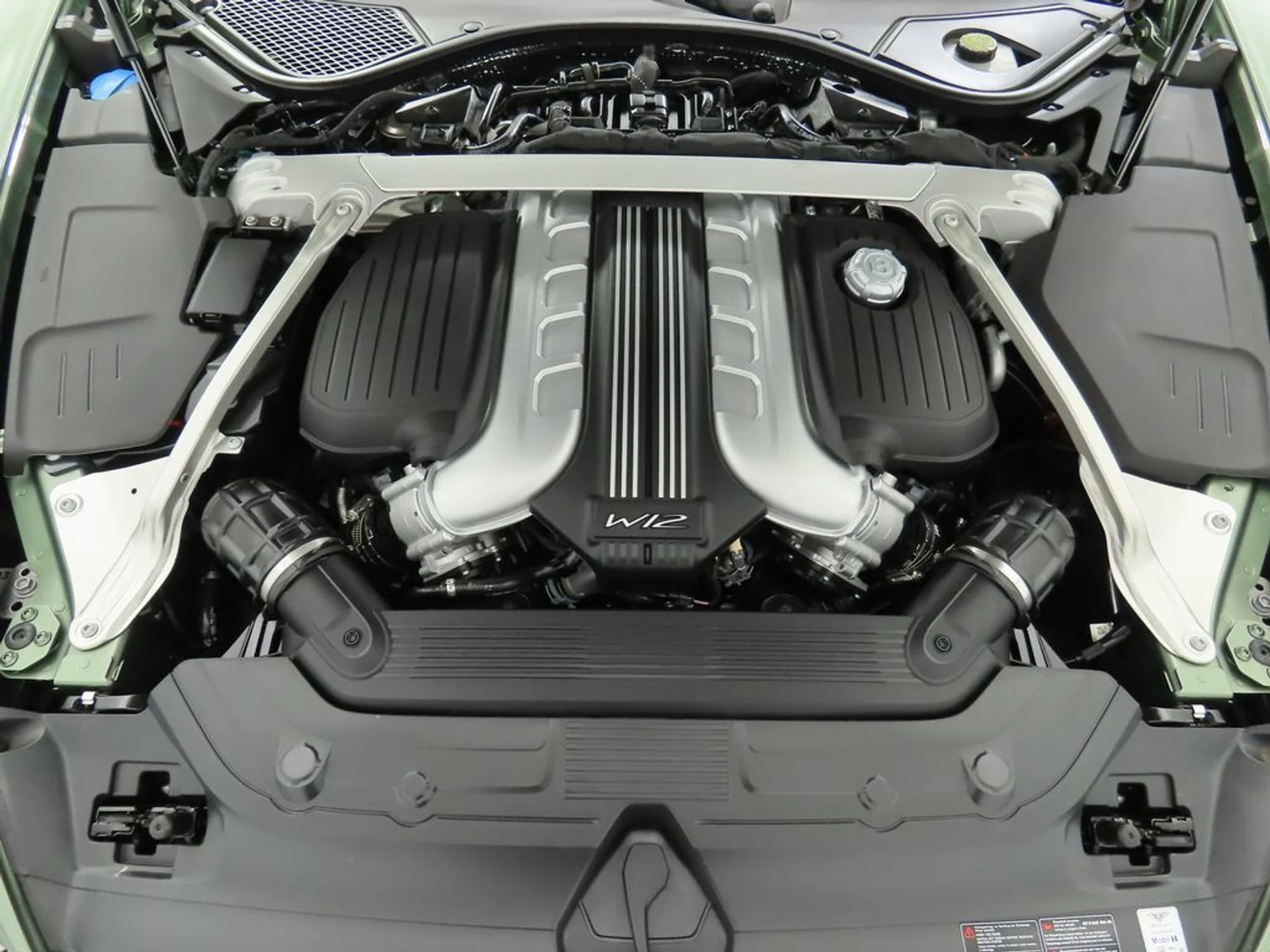 mph025_884544619_used_2024_bentley_continental_gtspeedcoupe_8119_22512898_26_1024_ef508c3ae8