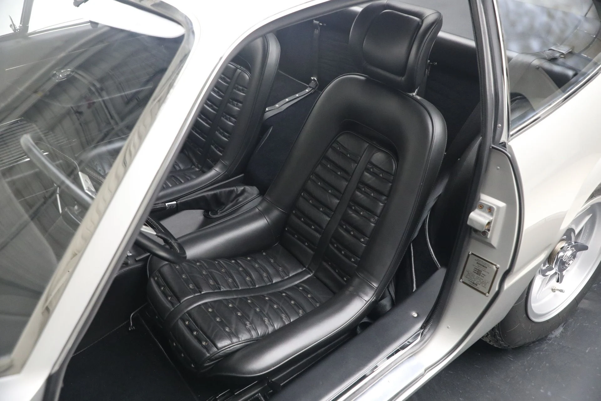 mph025_885120901_Used_1971_Ferrari_365_GTB_4_Daytona_1770668334_b4ae36cac0