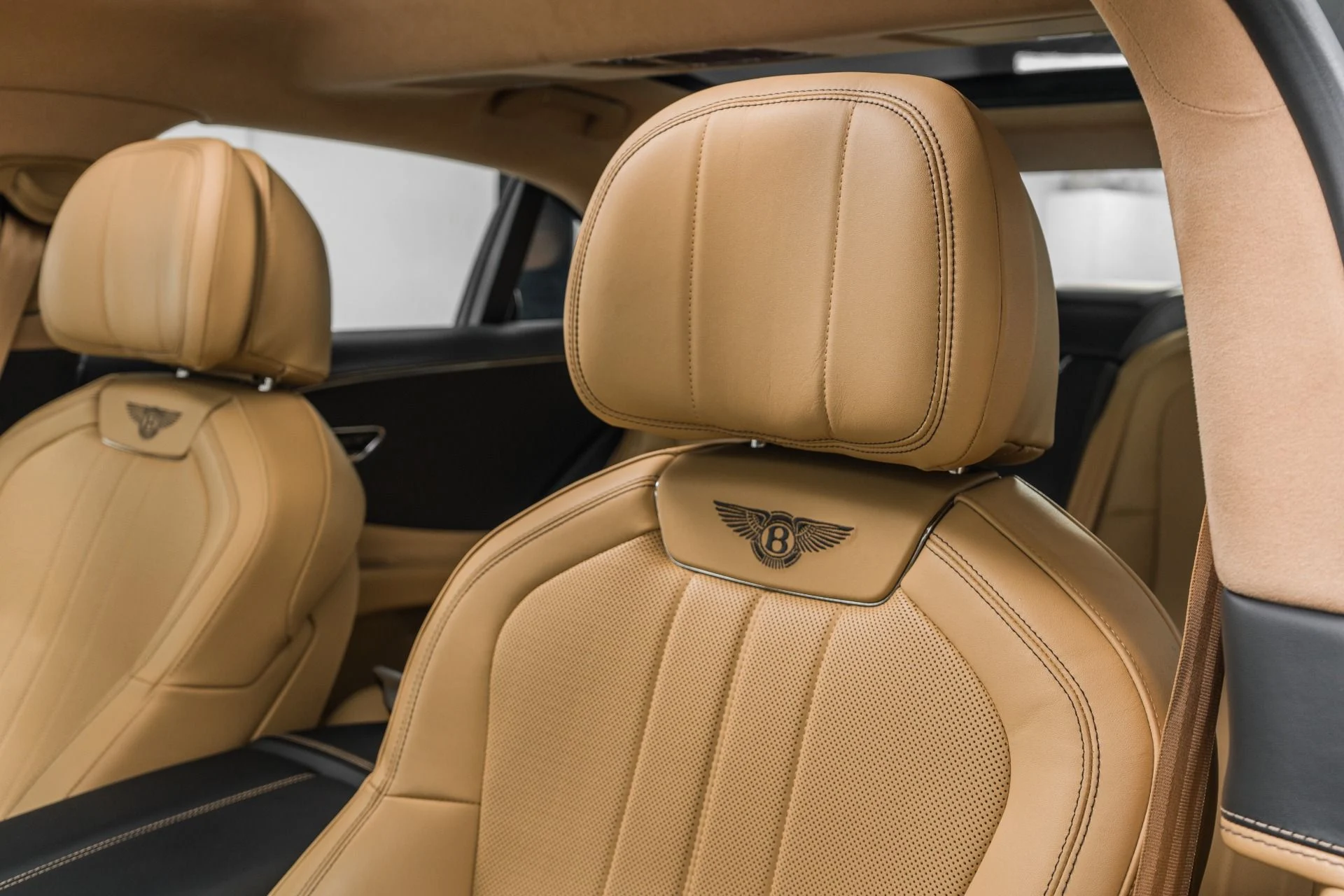 mph025_885951089_Used_2023_Bentley_Flying_Spur_Hybrid_Four_Seat_Comfort_Specification_Contrast_Piping_and_Stitching_1772036737_7f4aaaab20