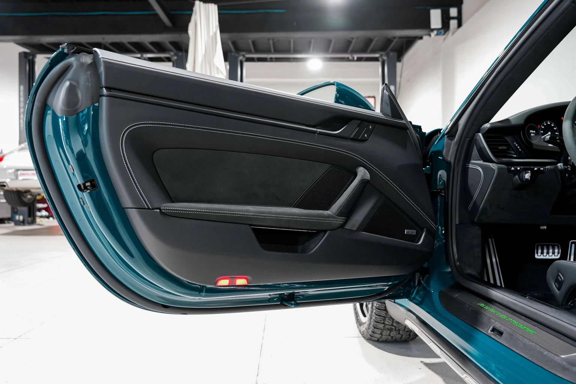 mph025_891057991_1b81ce1d1e88f213cbd4ccdd0ae10cefx_0b810d3c9c