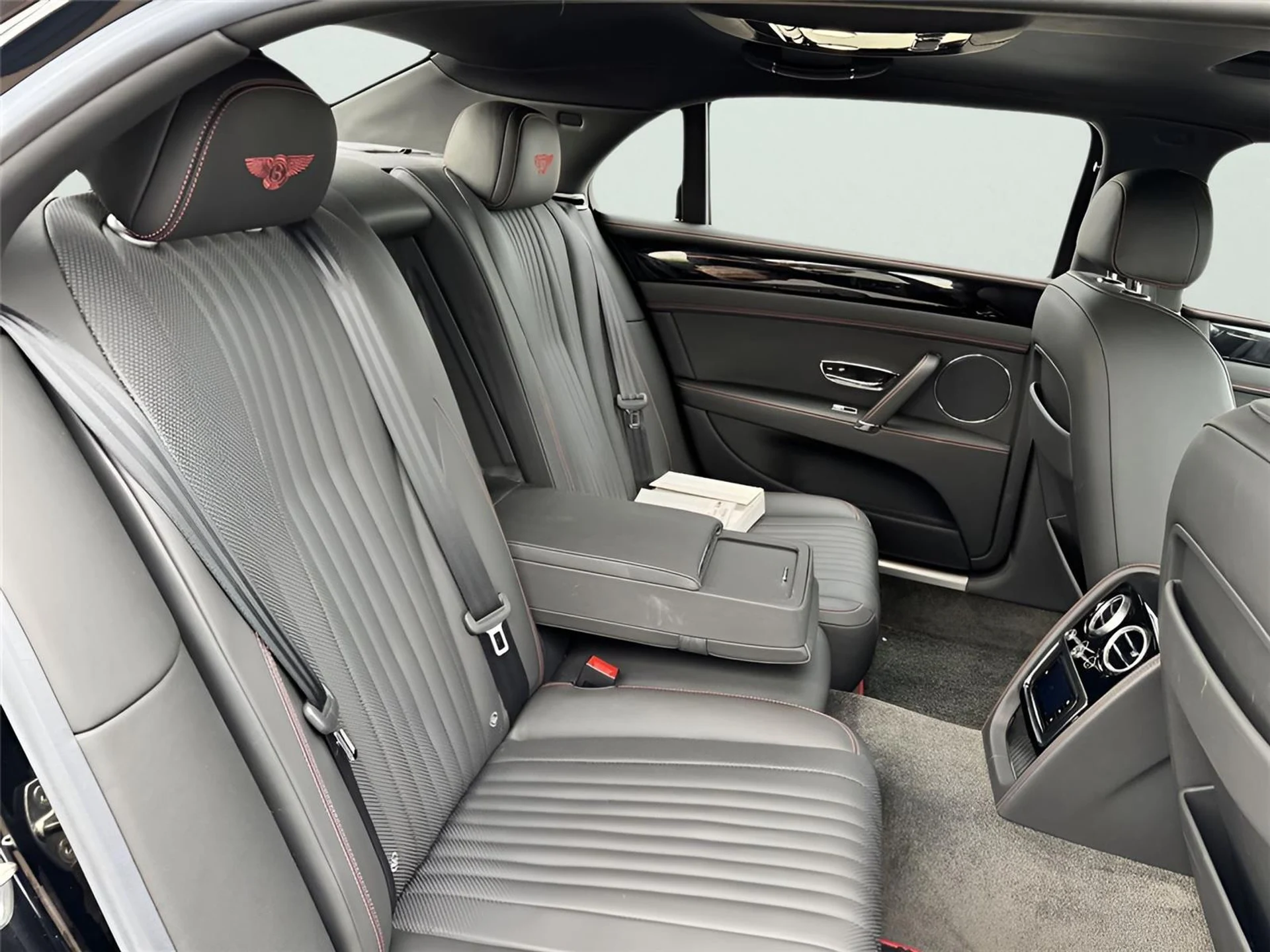 mph025_894528869_8dcaa2faea407e1eee603e1a0ef9b376_aa3a814265