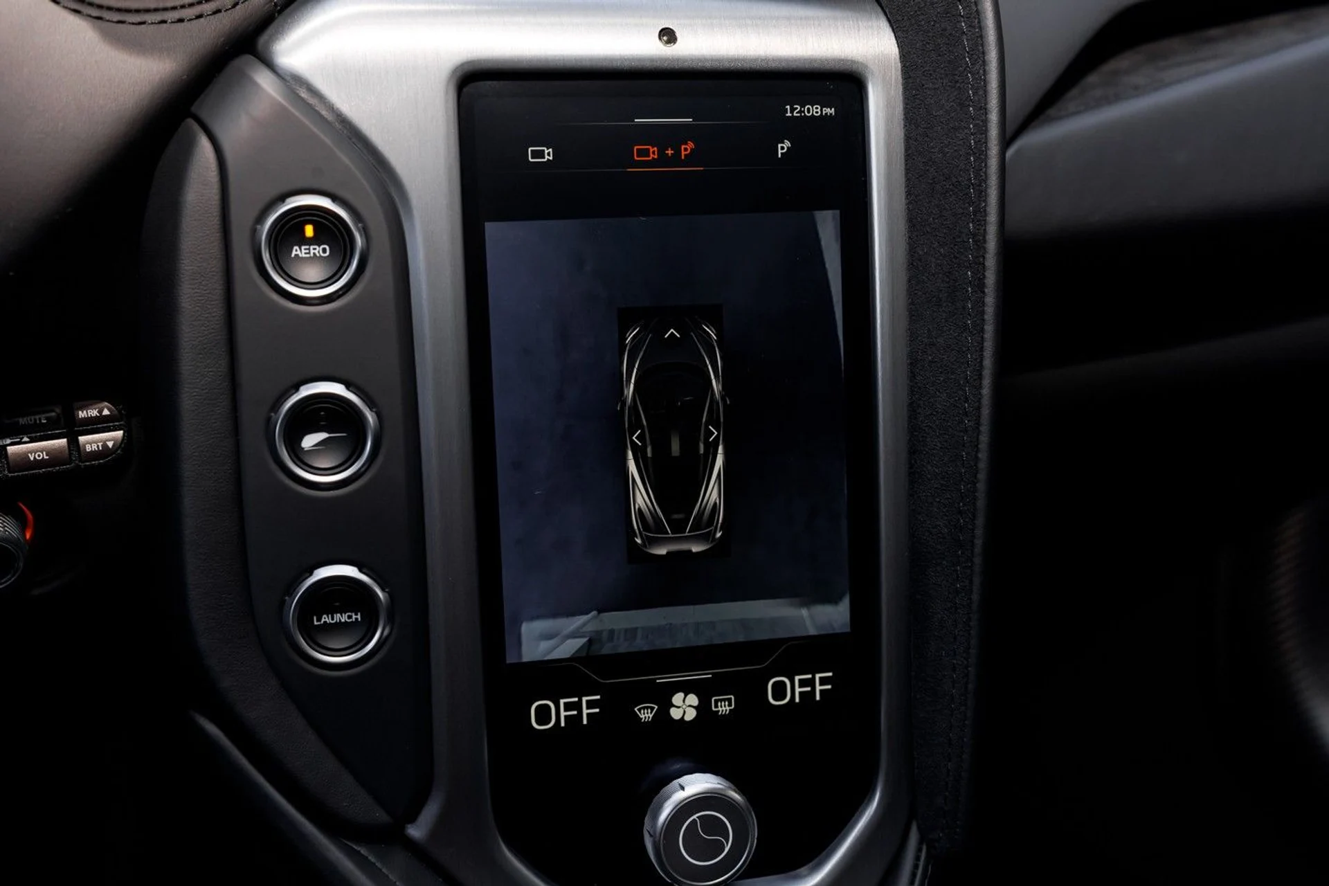 mph025_896143539_618_p26_l_20579e10b5