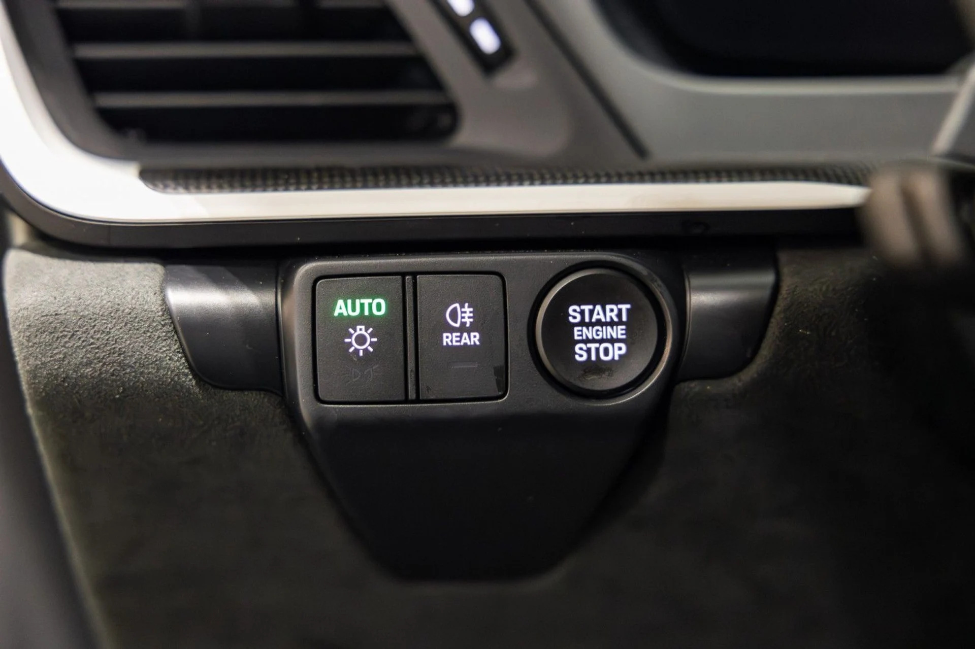 mph025_902217840_pg_feadedee64