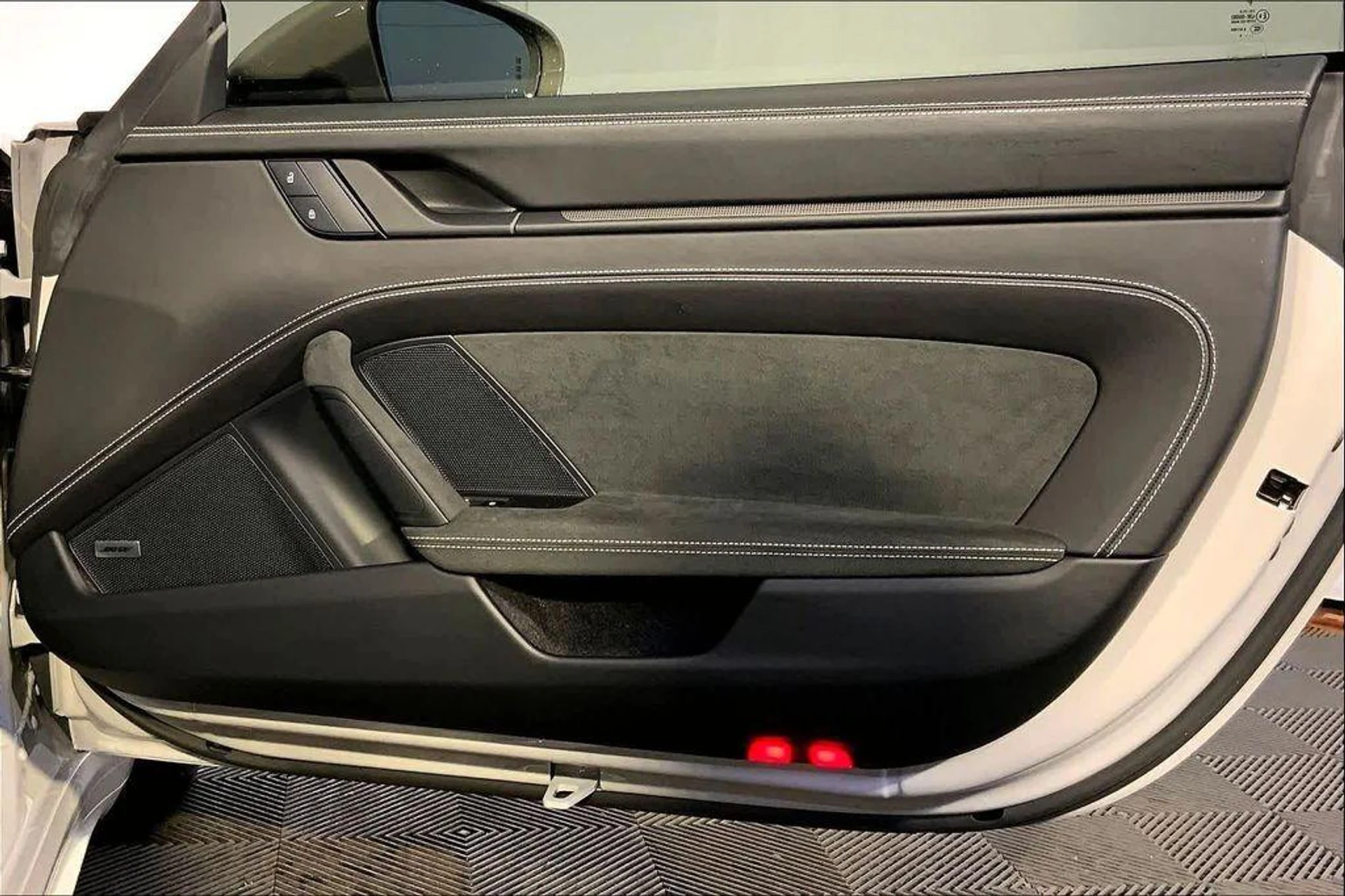 mph025_903611094_Qy7dlsdg_V1_Bgo_Q3ghte4_Yn_R4yqs_898c96aae1