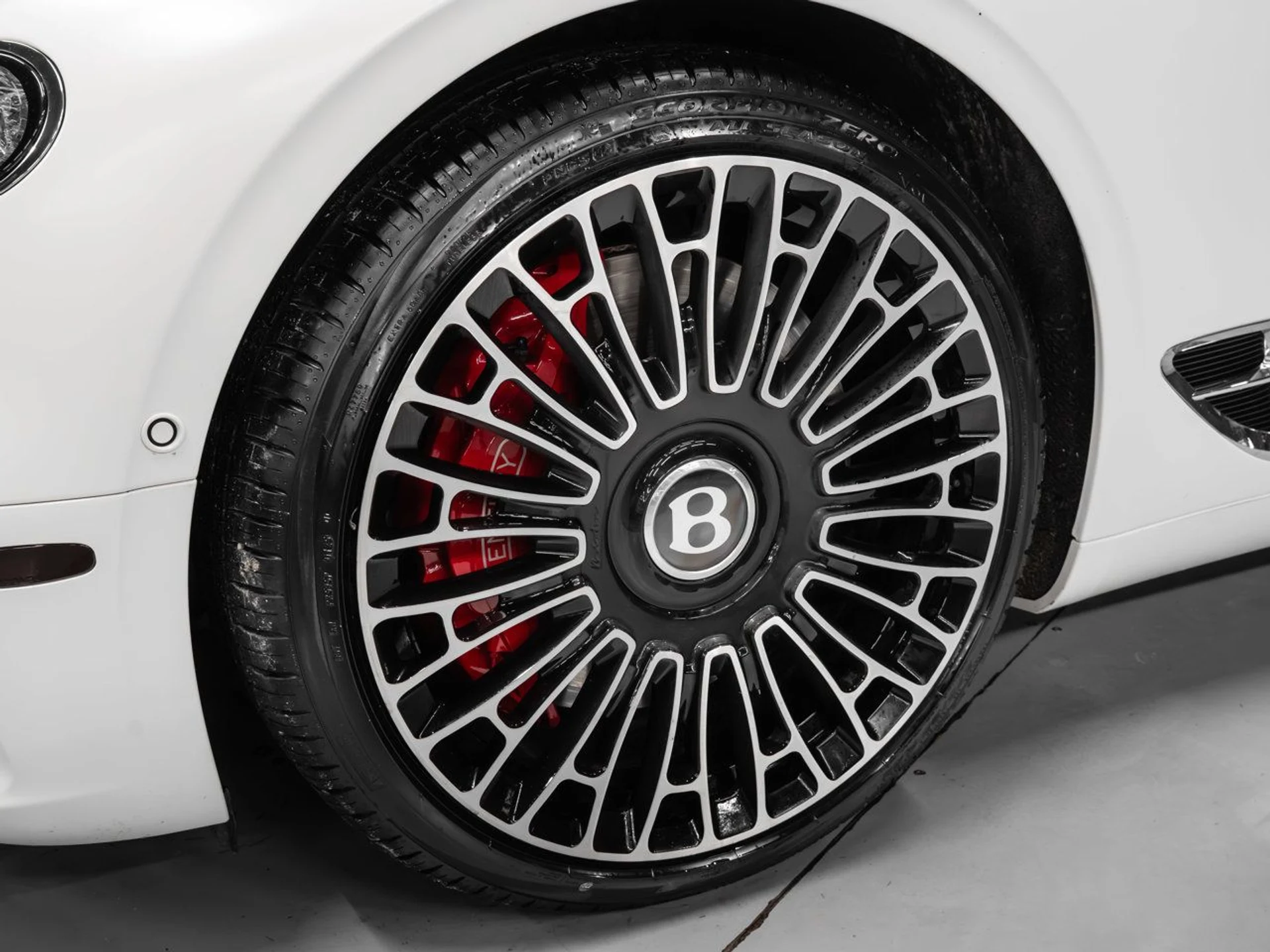 mph025_906751196_bentley_continental_2020_a7946be886