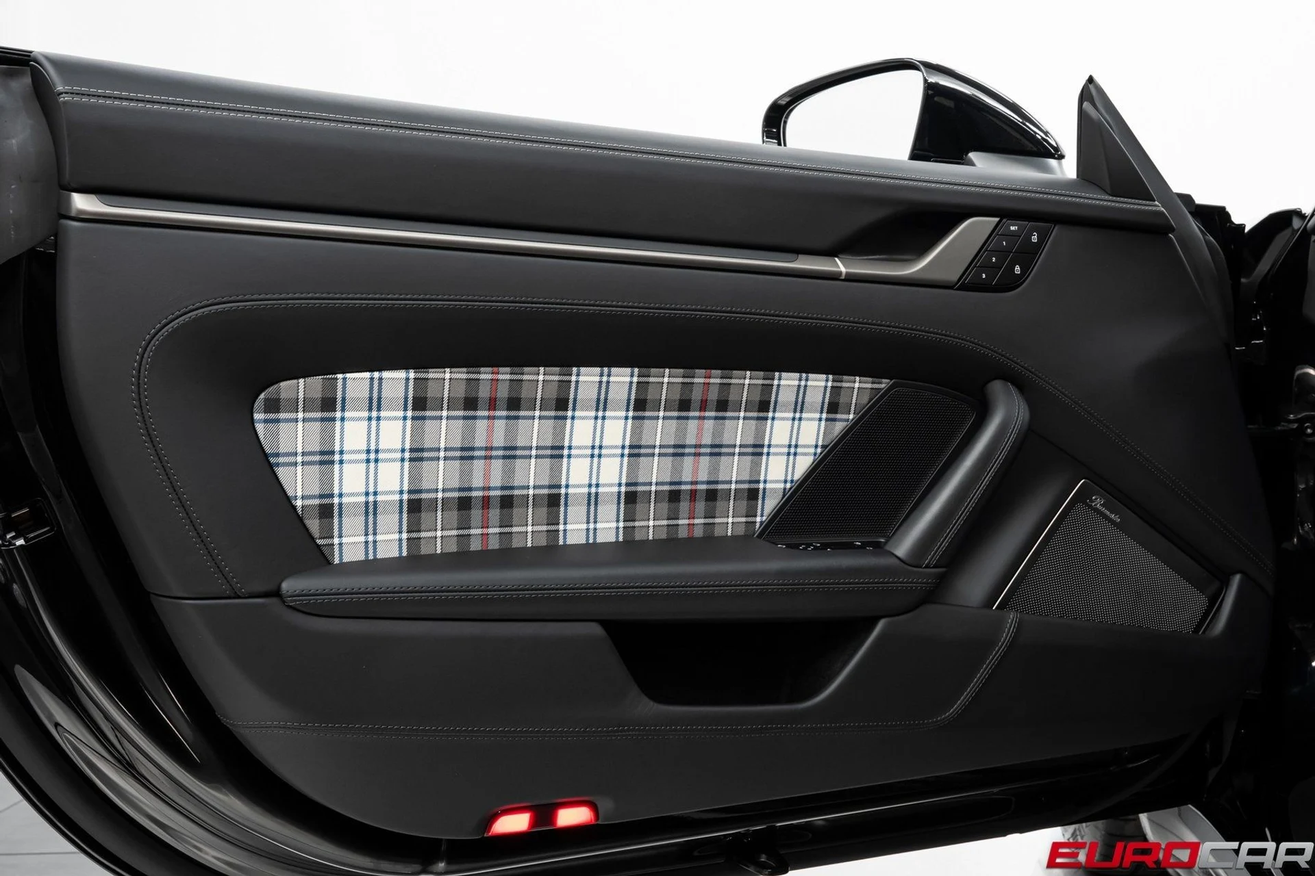 mph025_909450667_image_26_4102c87a0f