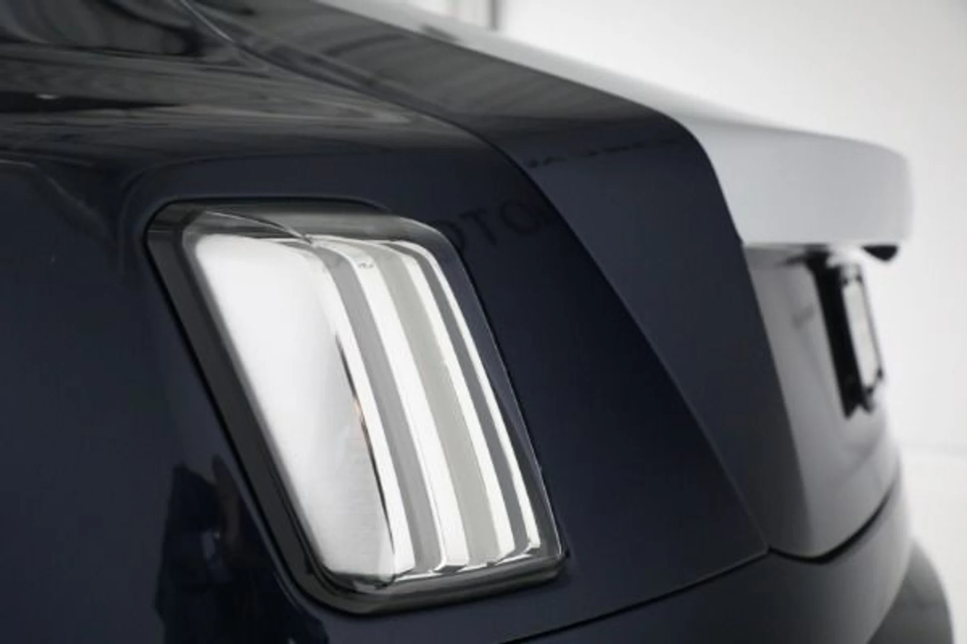 mph025_910084641_New_2024_Rolls_Royce_Spectre_5f27793cf7