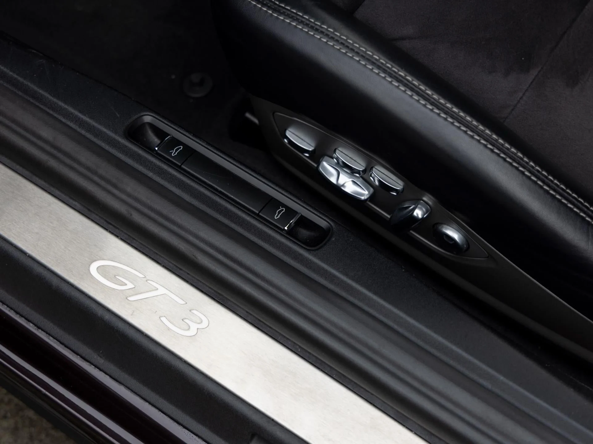 mph025_913207265_26_81c326c968