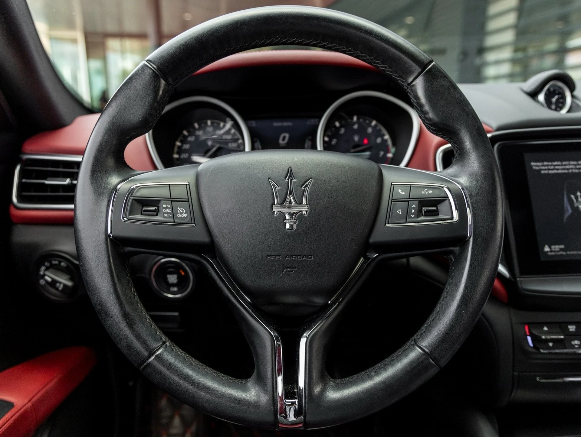 mph025_915299842_26_ec37def1b2