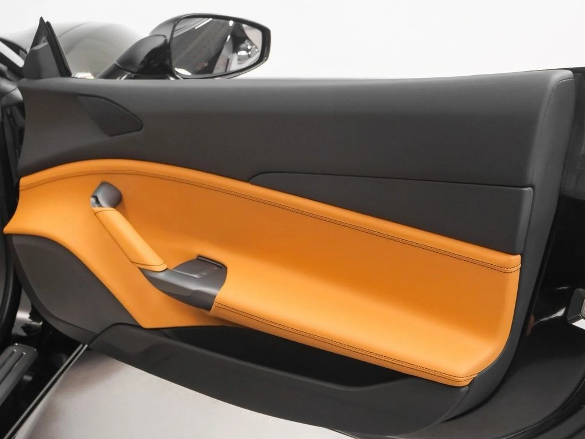 mph025_916378172_26_3f476a9b50