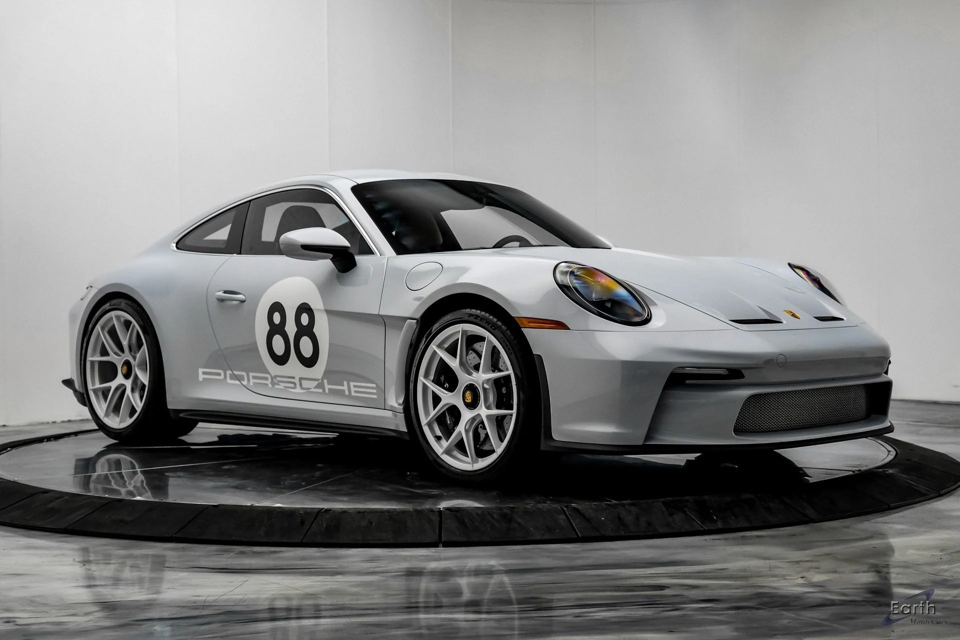 mph025_920186585_6d8807fa371b0d296f6814b5330cb944x_670f7d1a00