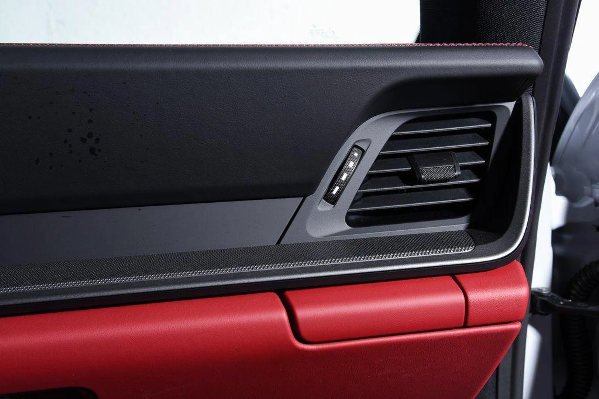 mph025_924242465_b4t_L_Tpw8g_Sq_F_Lm_B_Ht_T_l4d5_Duo_5e4a16667f