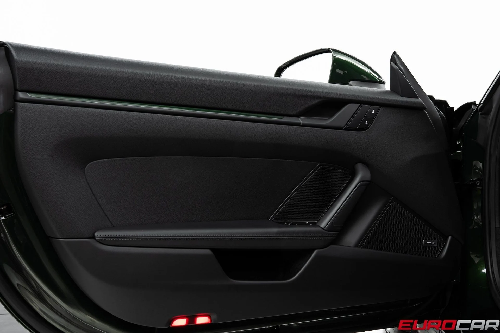 mph025_925974579_image_26_61c976b3c4