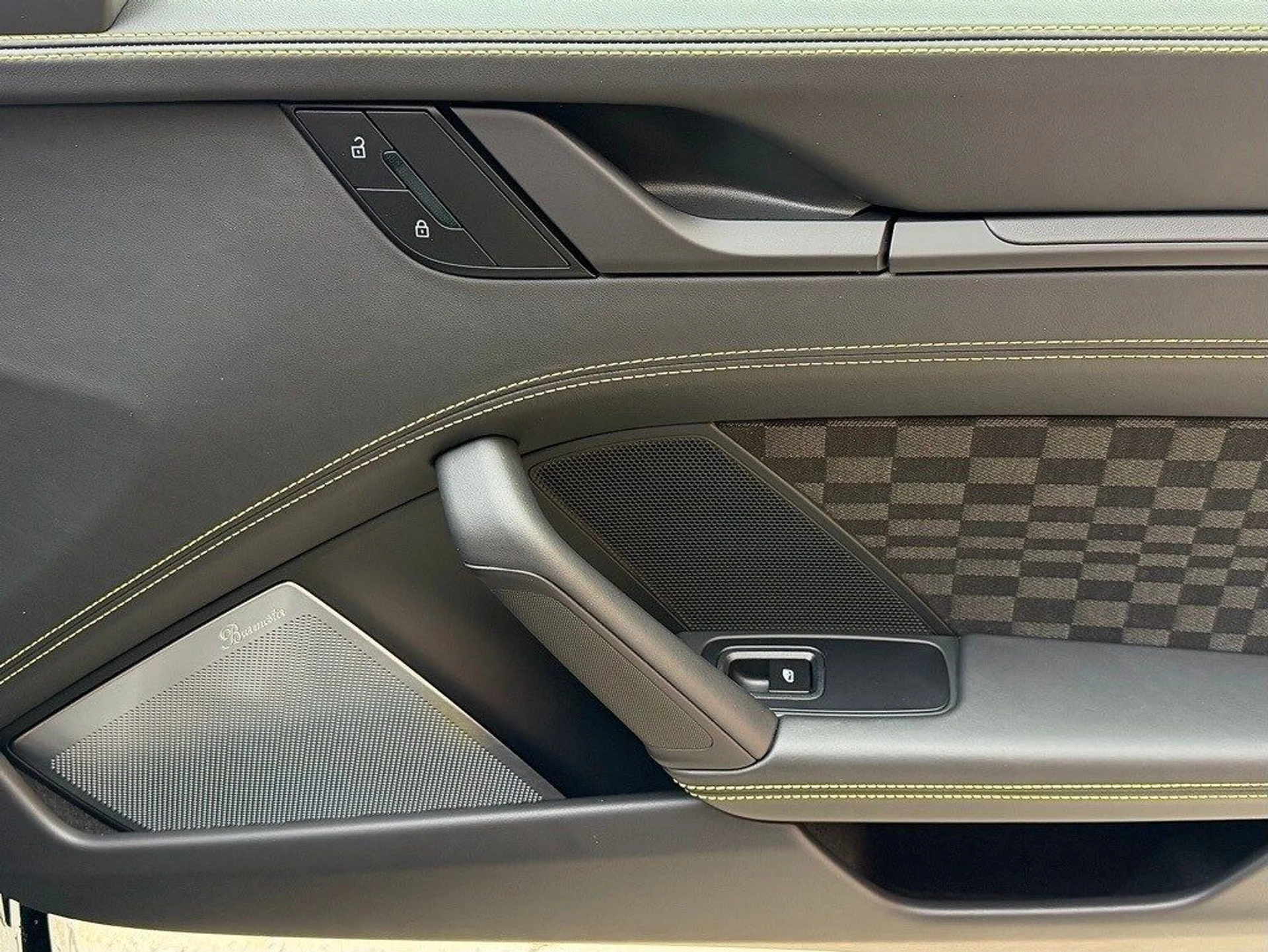 mph025_927131889_eb43c93cde2d82d8f7b4a9680a5f4e42x_c7e07dab3c