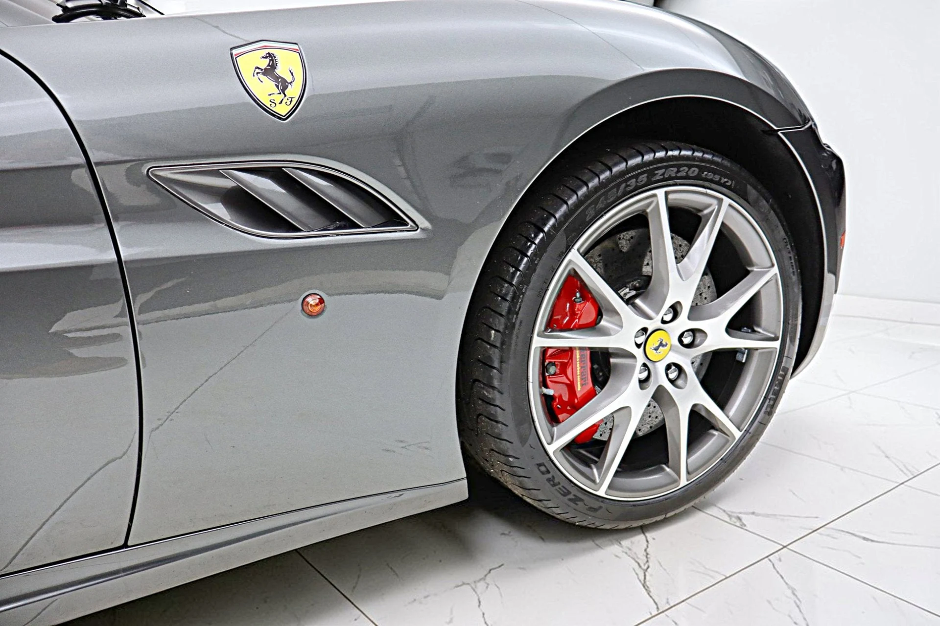 mph025_931513259_26_7429a7c4cb