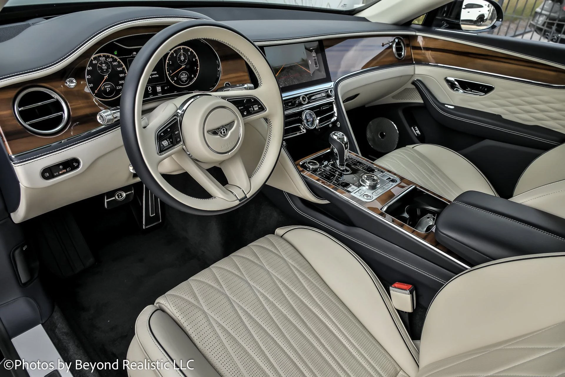 mph025_935171264_Used_2022_Bentley_Flying_Spur_W12_1761810945_495ce53298
