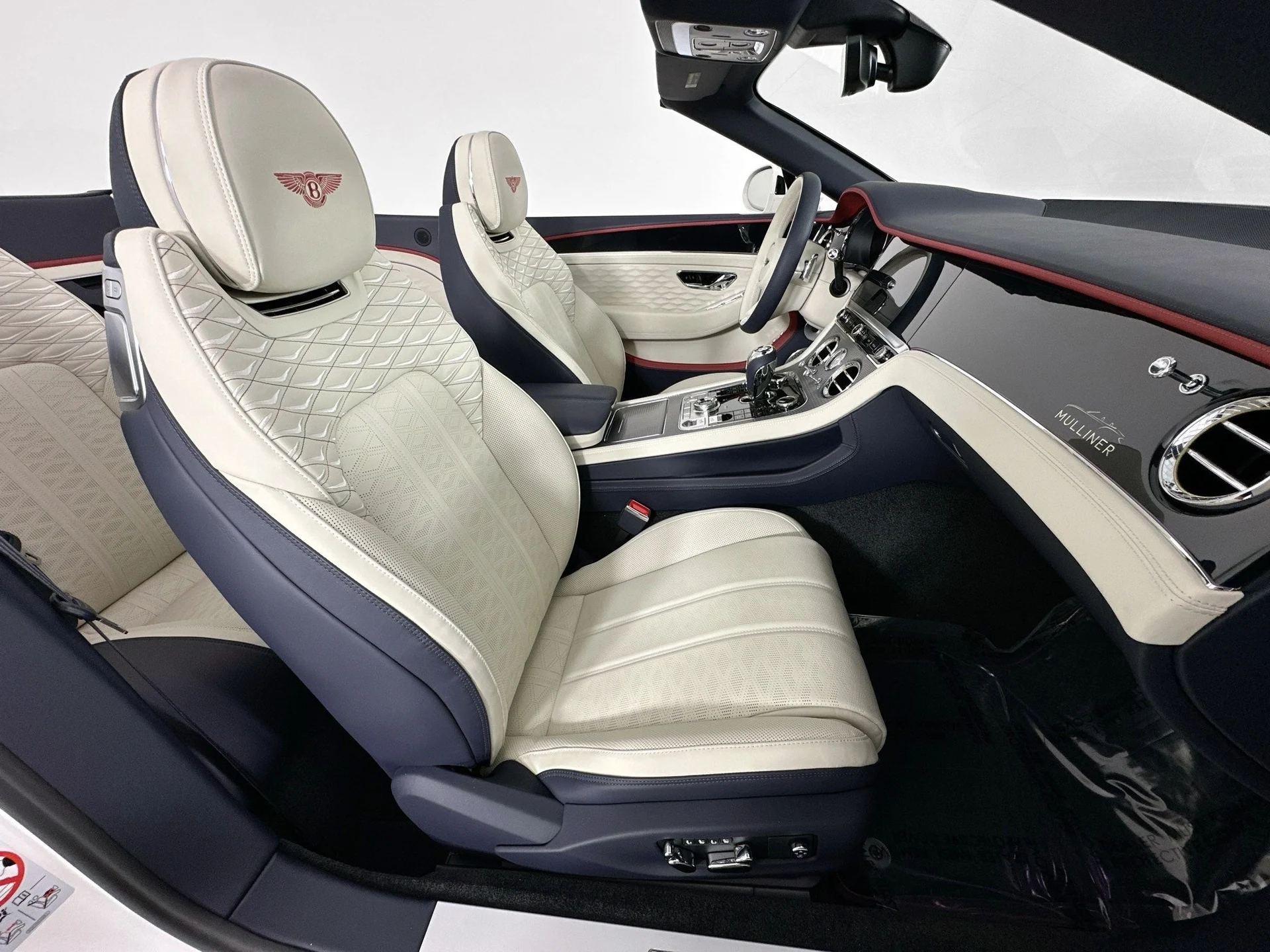 mph025_938073979_26_a85ba9c7a2