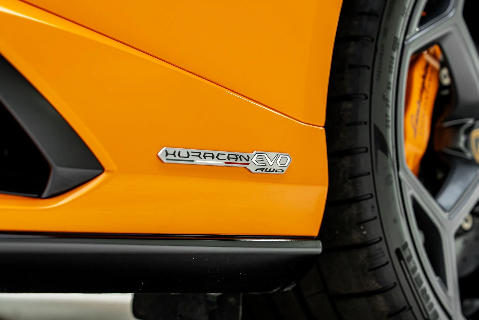 mph025_938391759_Used_2023_Lamborghini_Huracan_EVO_RWD_1783715395_548fd29b19