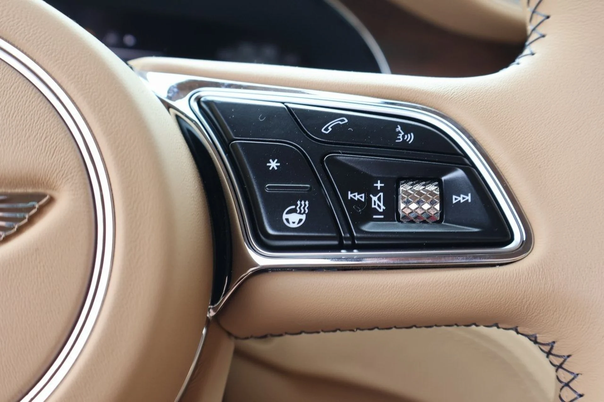 mph025_944921988_26_687d936e61