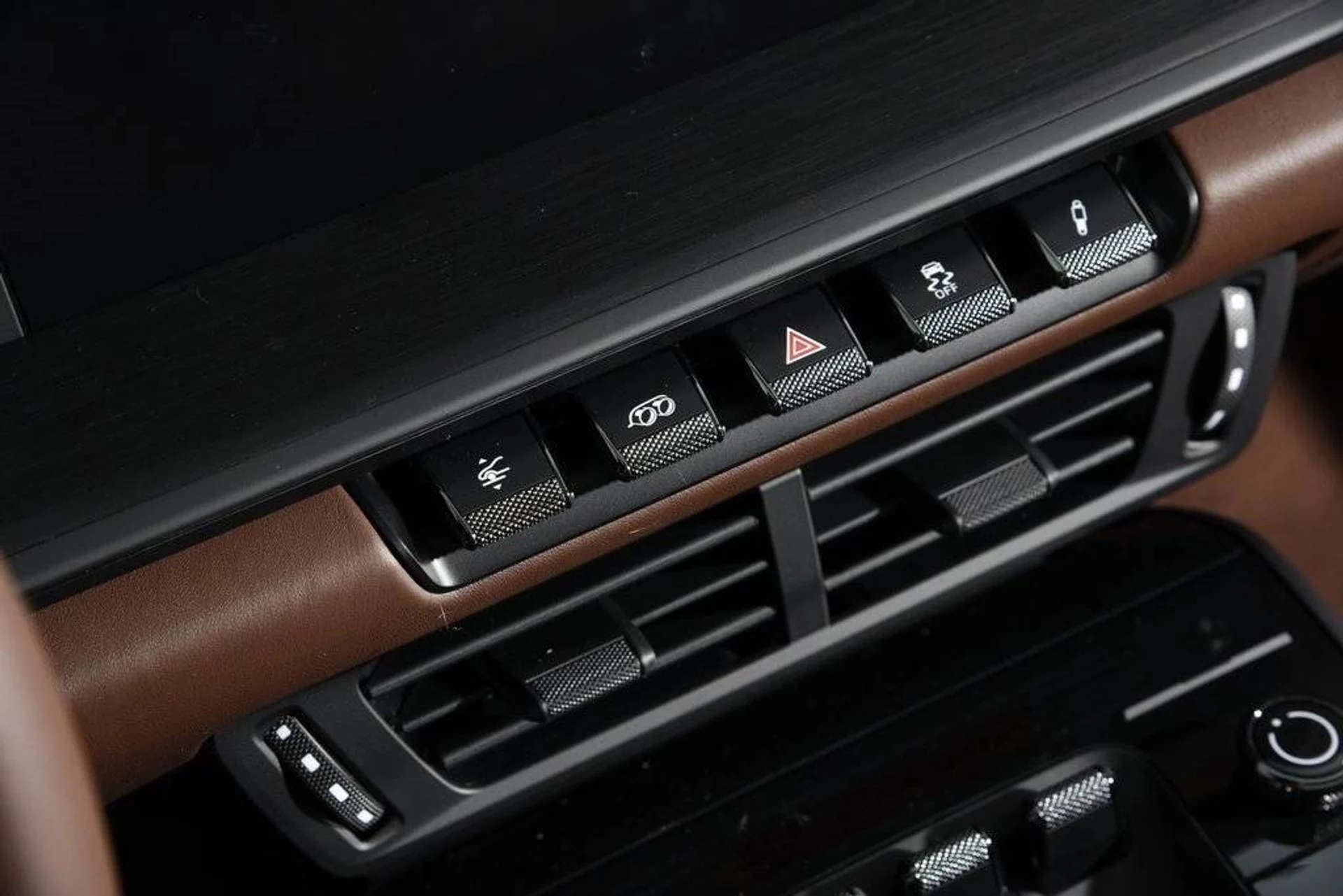 mph025_945829958_208b3faec6493a898902c7669e89203bx_1343fc15cb