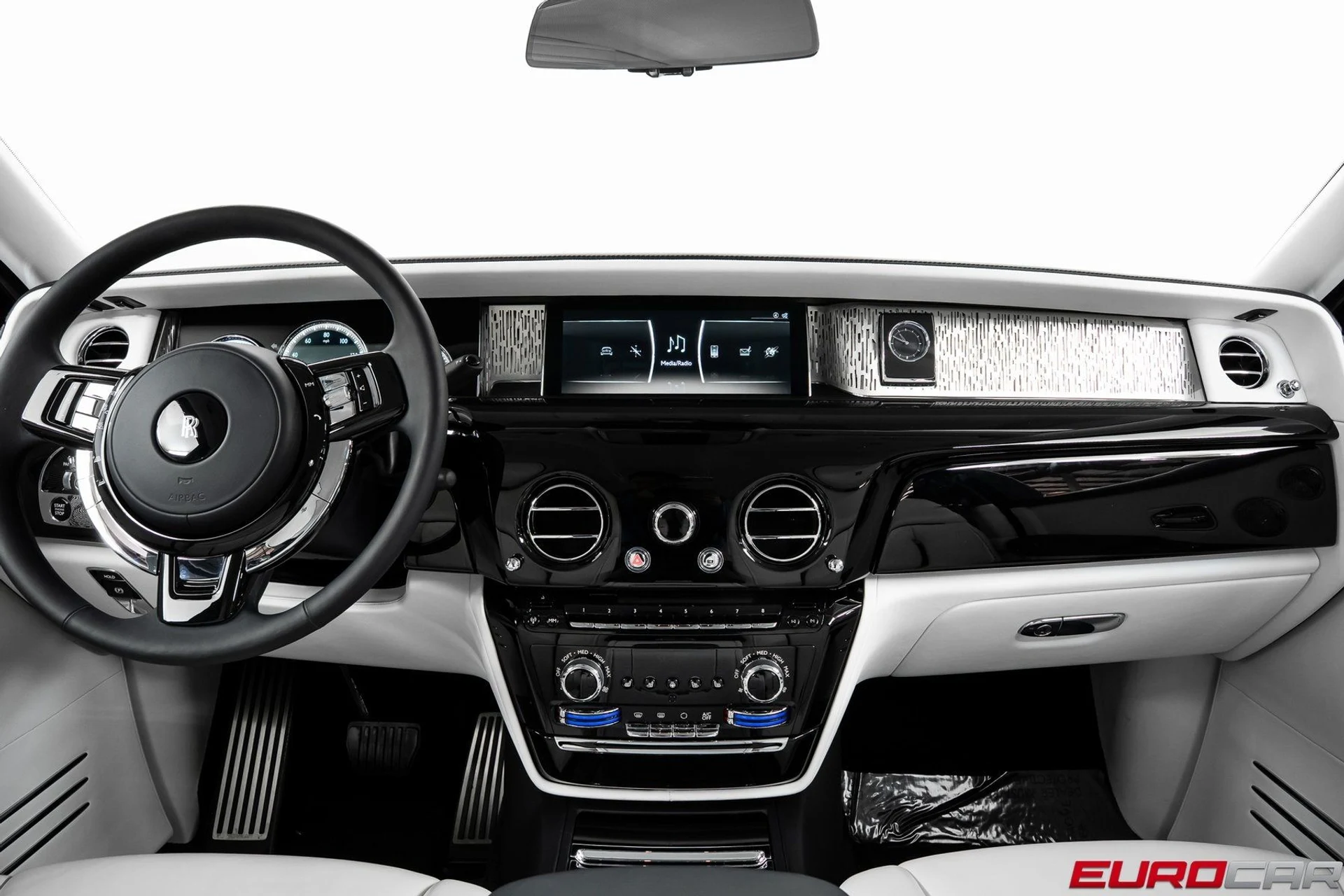 mph025_947792667_image_26_4d169dceb2