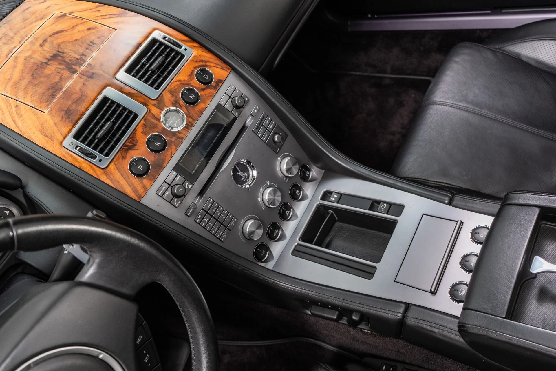 mph025_94964293_Used_2008_Aston_Martin_DB_9_Volante_1787088651_b217c4f6f5