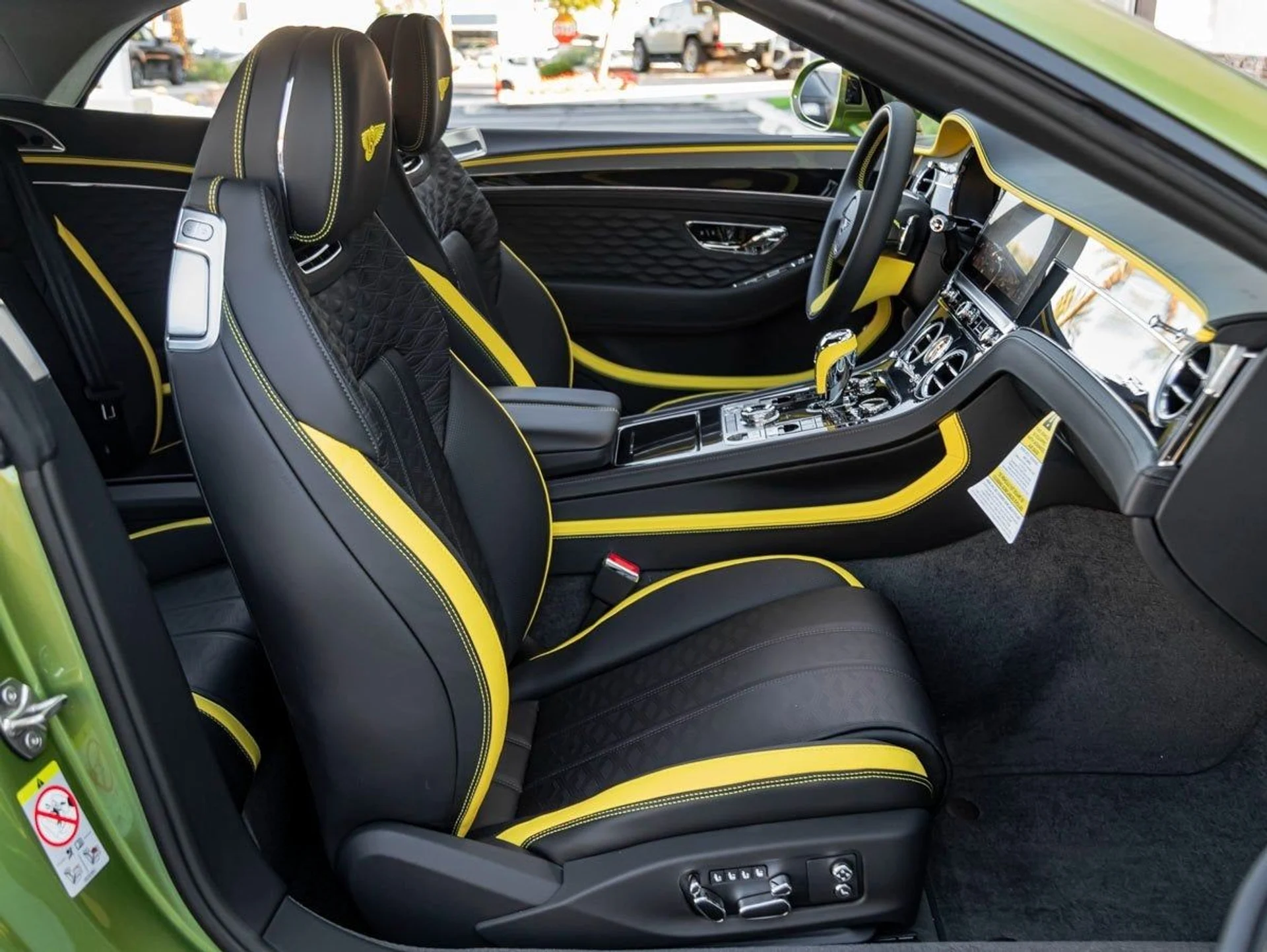 mph025_951870734_26_77b38c66a5