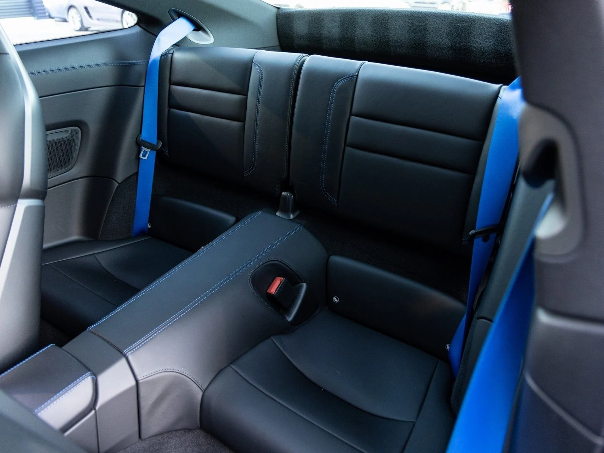 mph025_953395848_26_f7b885854a