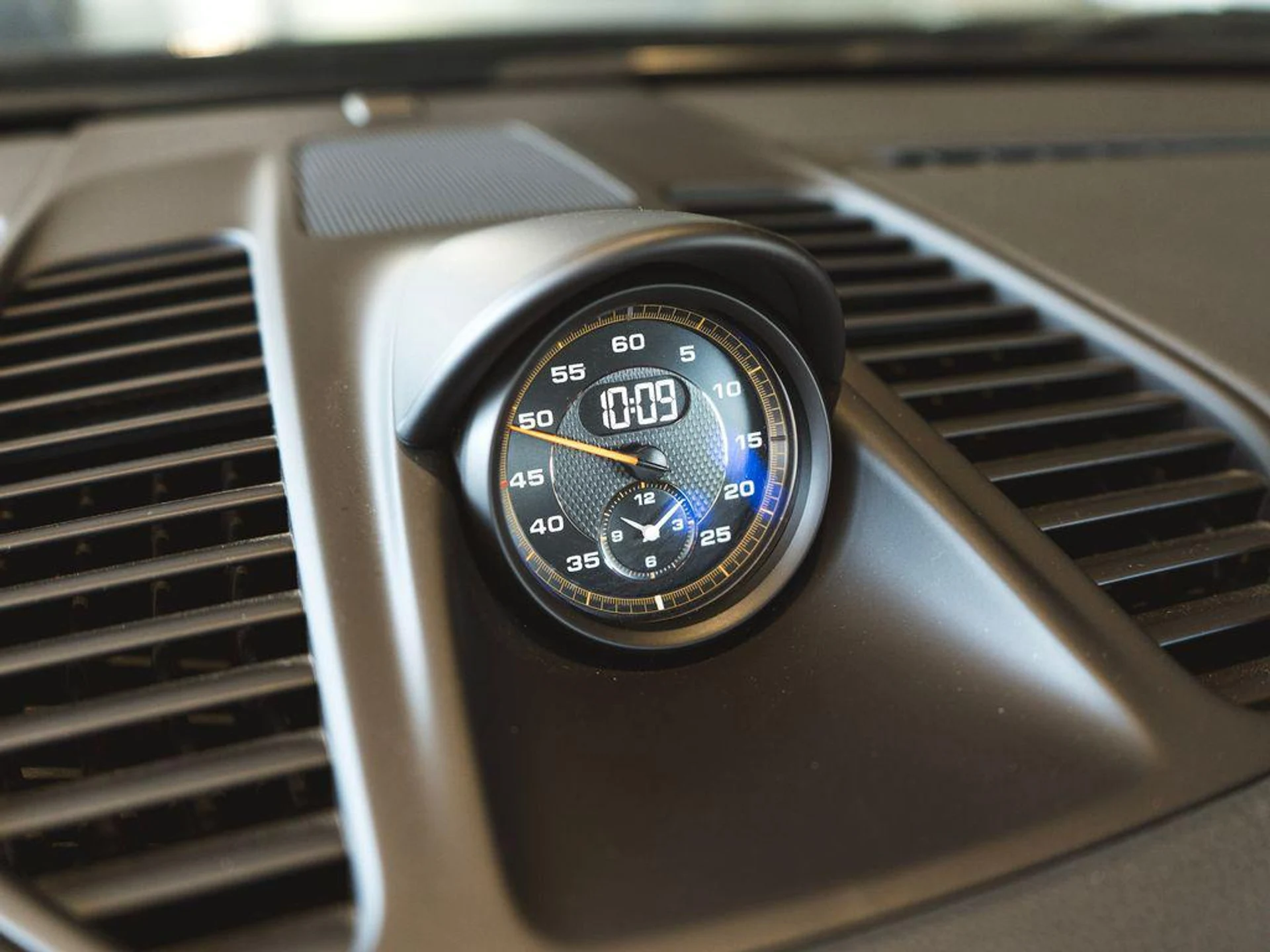 mph025_958475673_Ko_RZ_2j9w_S_Nvjol3_9urxn3i_Fn_HM_c2971f6492