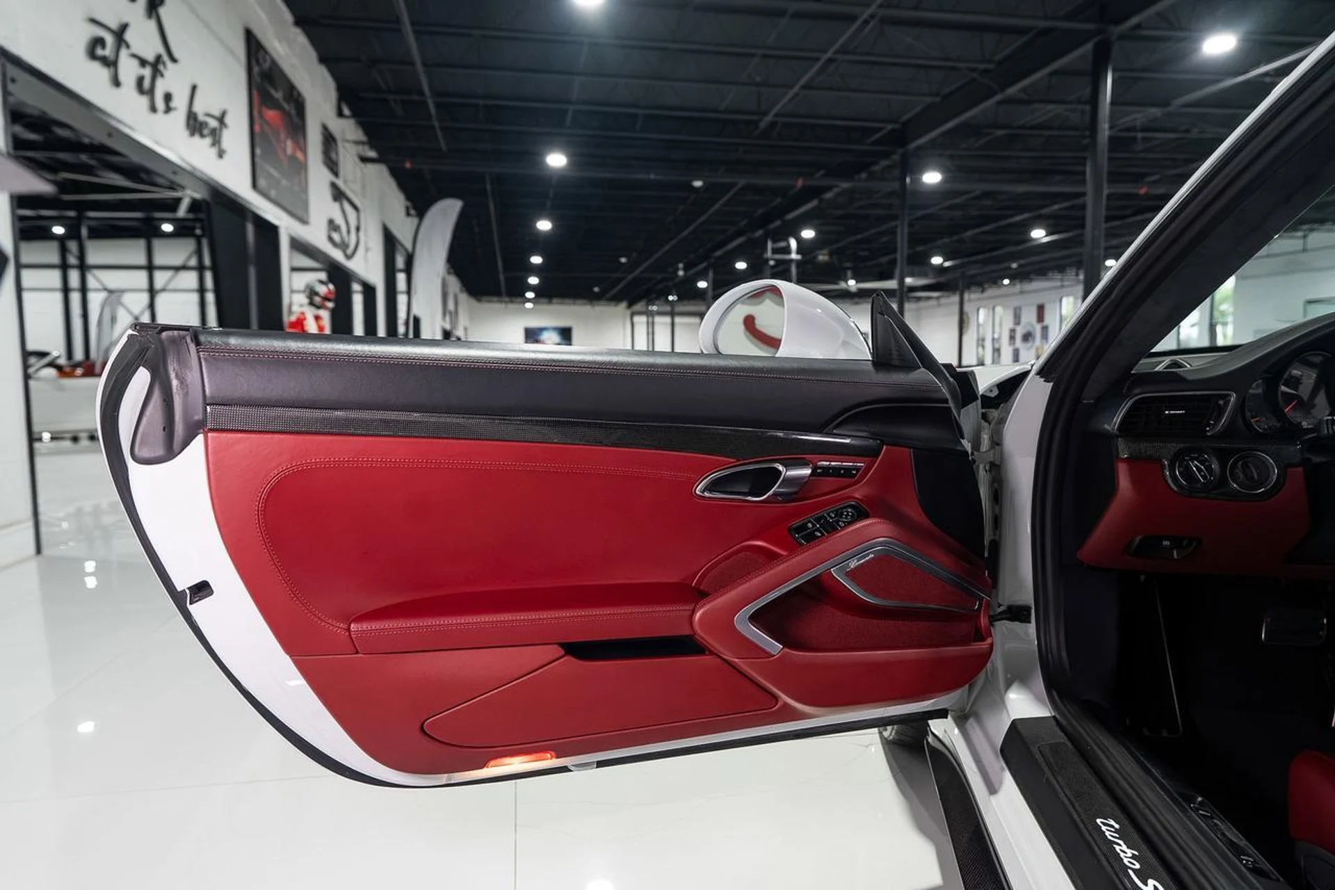 mph025_958652002_e31275225454b20957f18dc248d27960_5019df2eac