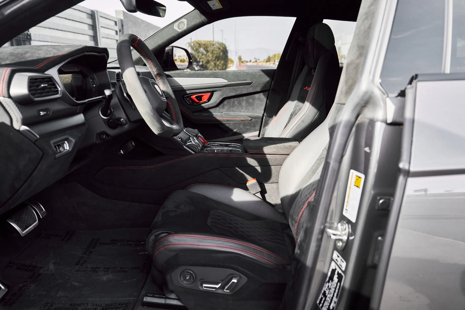 mph025_965498947_Used_2023_Lamborghini_Urus_Performante_1771116657_b65fed70de