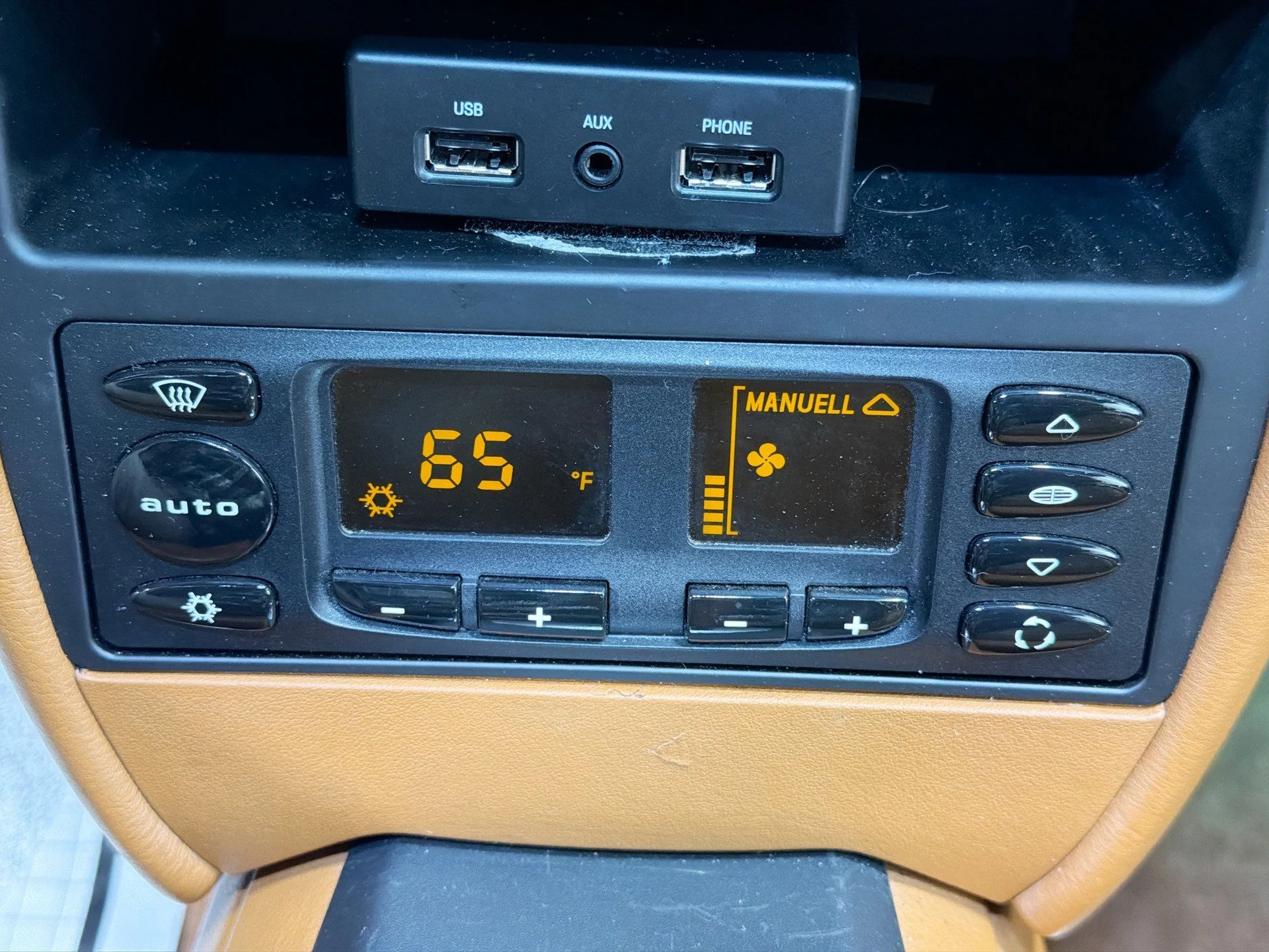 mph025_967775973_7a6f814fc979fcfb061e31a2c0b60044_5c238df5a4