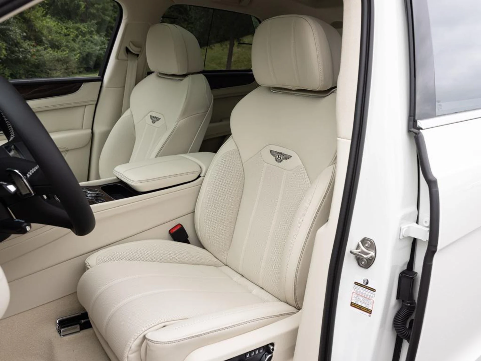 mph025_968924975_444557824_688defa0b8367c48735ada02_e1f94a9d41