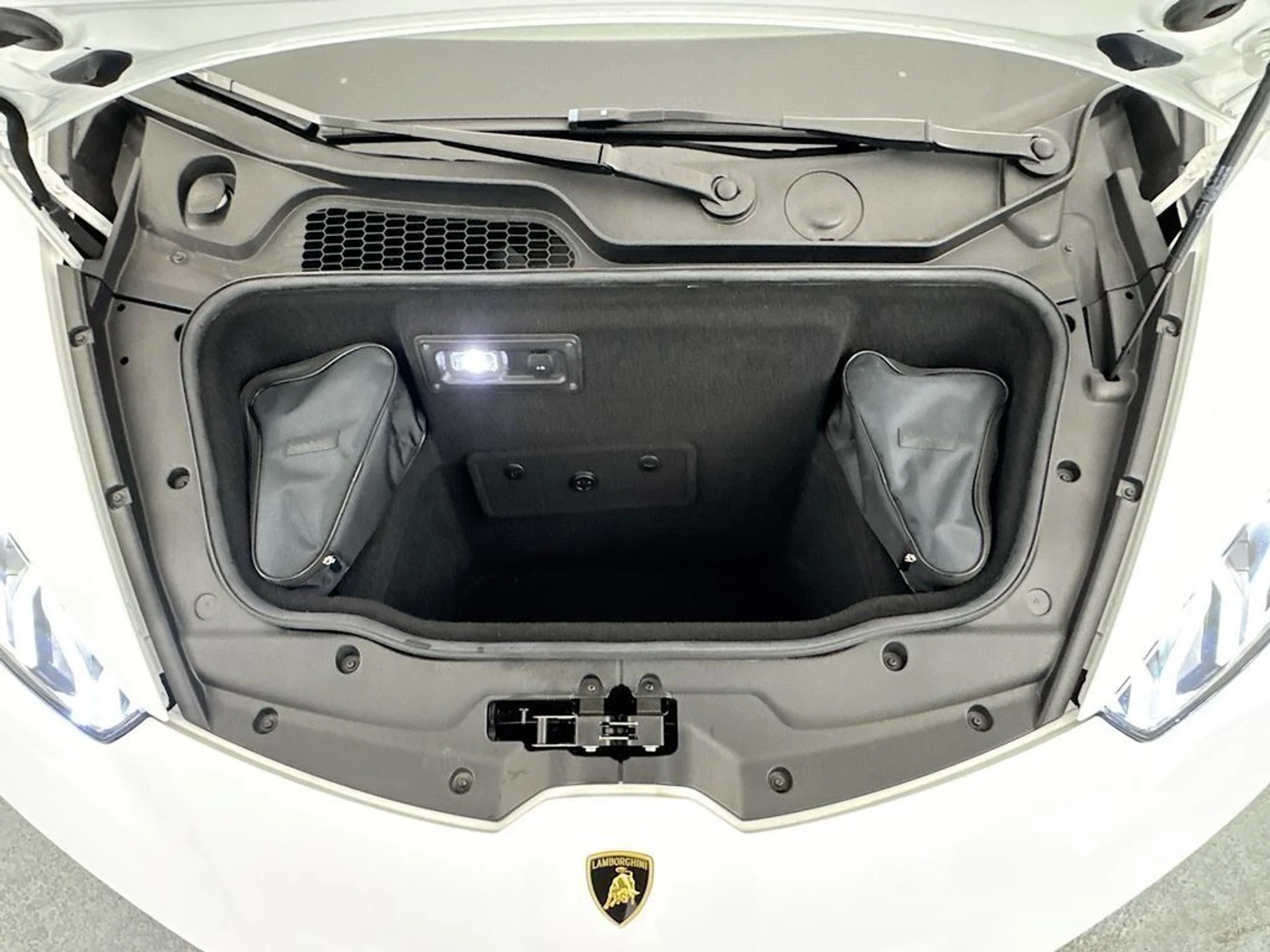 mph025_988571009_ef857d3575729bcd08ce7e39d7a51a13_68845dedc9