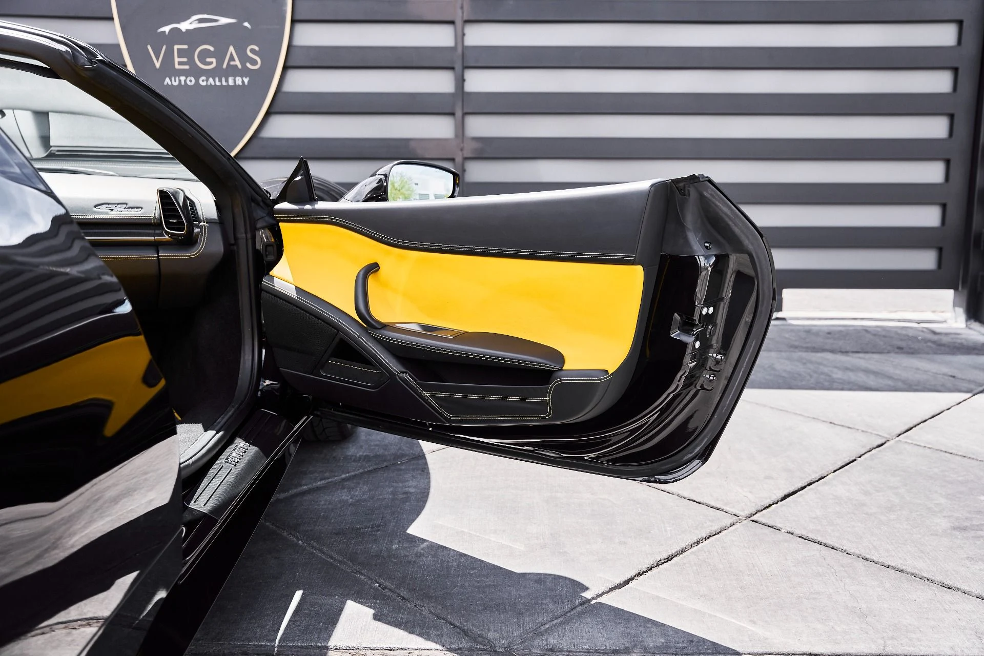 mph025_988787012_Used_2013_Ferrari_458_Spider_Base_1778089062_afec0d1c21