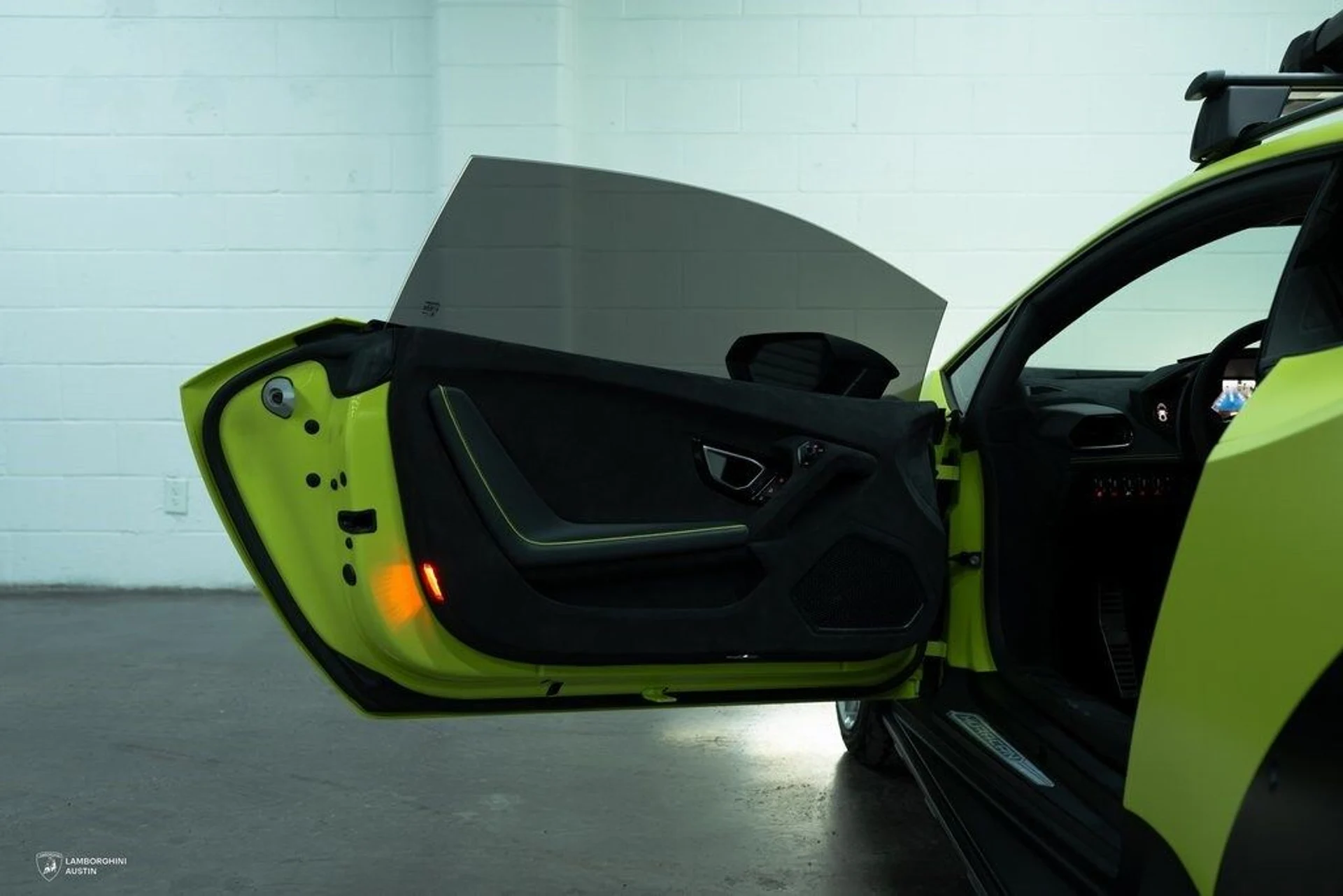 mph025_992217147_a9124df339f35d34e087a1aef611aeb7x_15f446c293