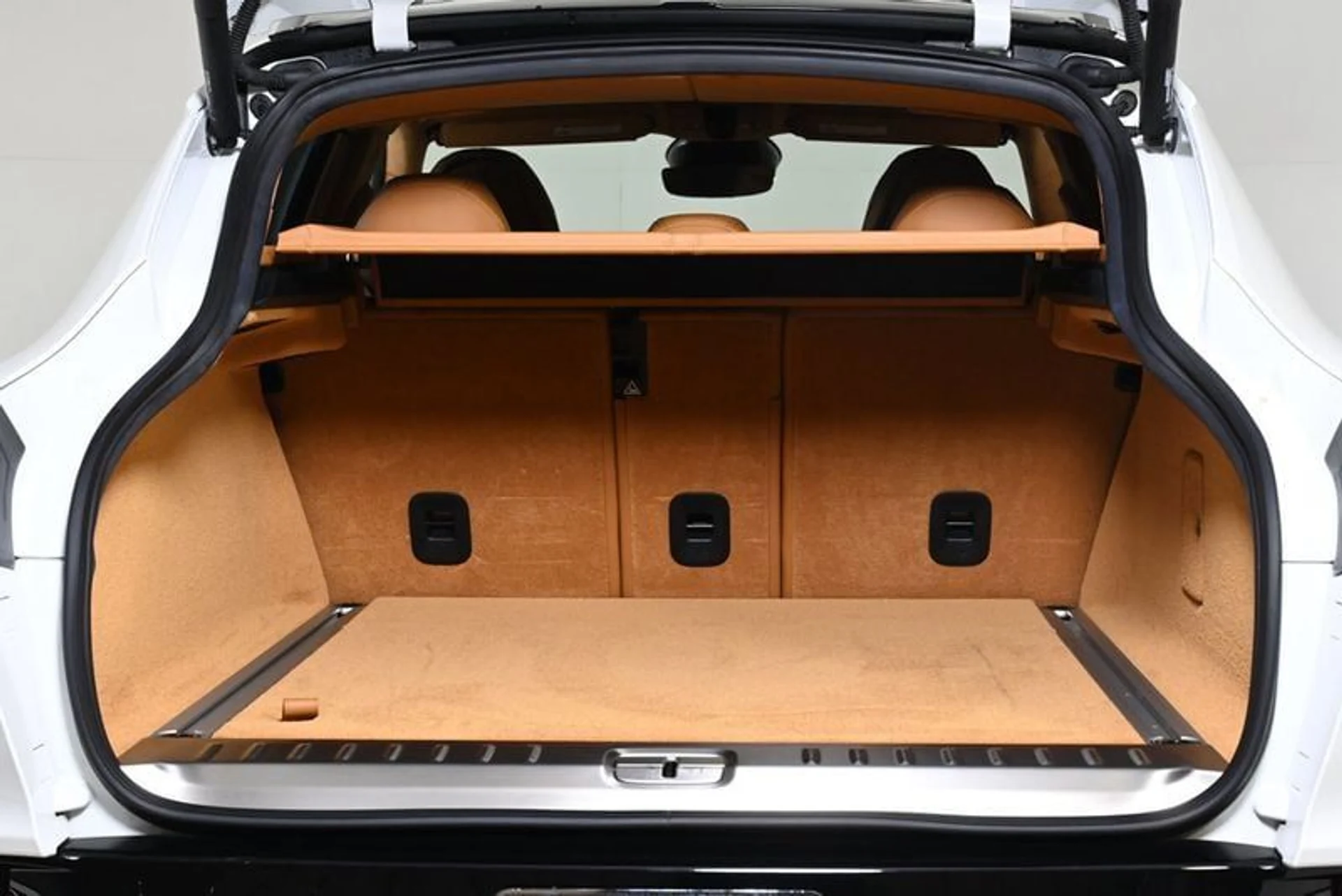 mph025_99337113_9b4456b9e75c16a2b0fccc584af41477_44a5ecb19a