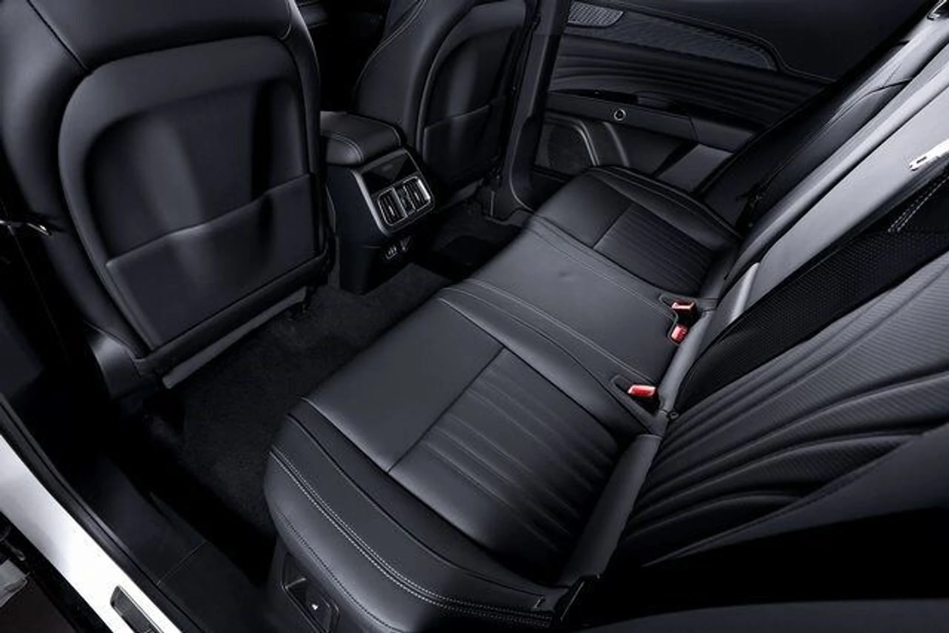 mph025_994736345_362611538337538f7f613641c0ca5a08x_f8fe4785d1