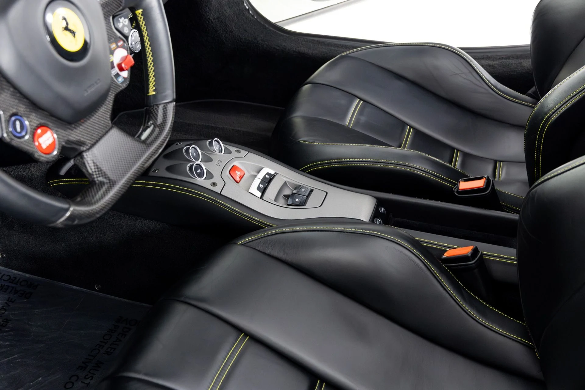 mph025_996900505_Used_2015_Ferrari_458_Italia_1766013368_1fec6ee7ca